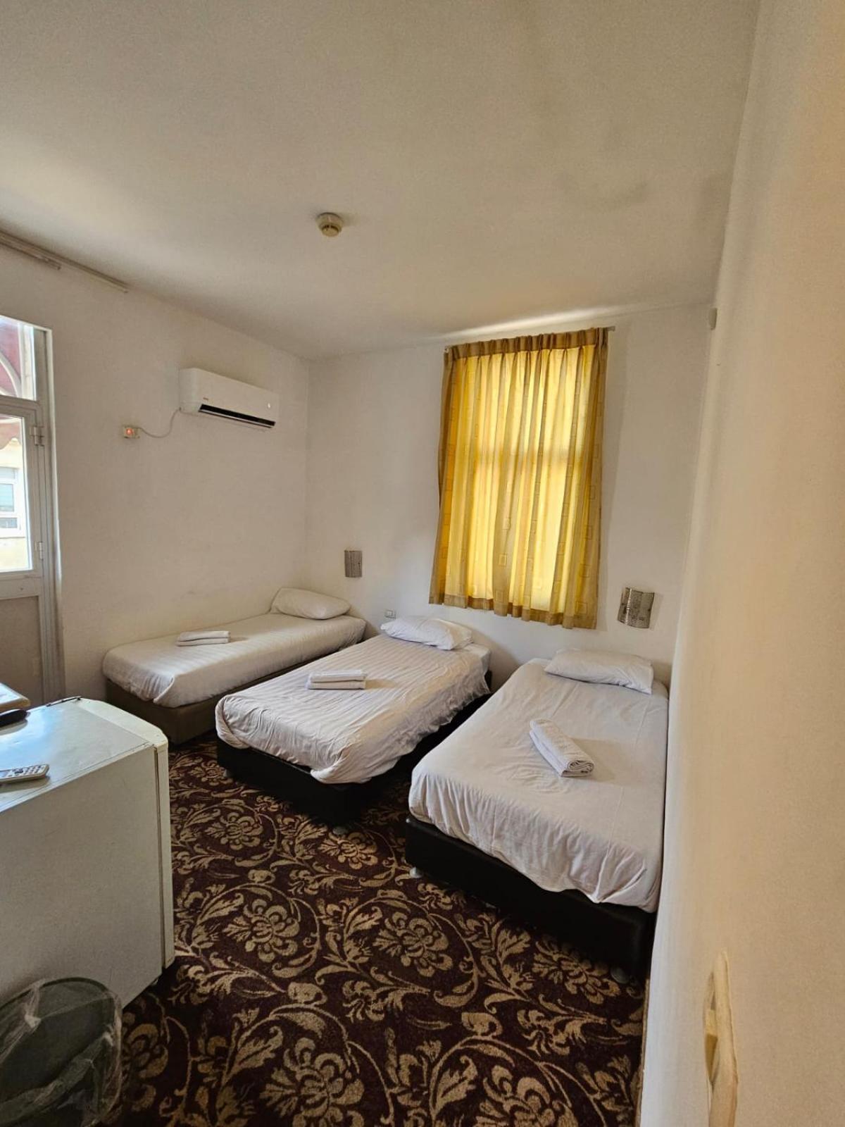 Standard Triple Room - Photo 3