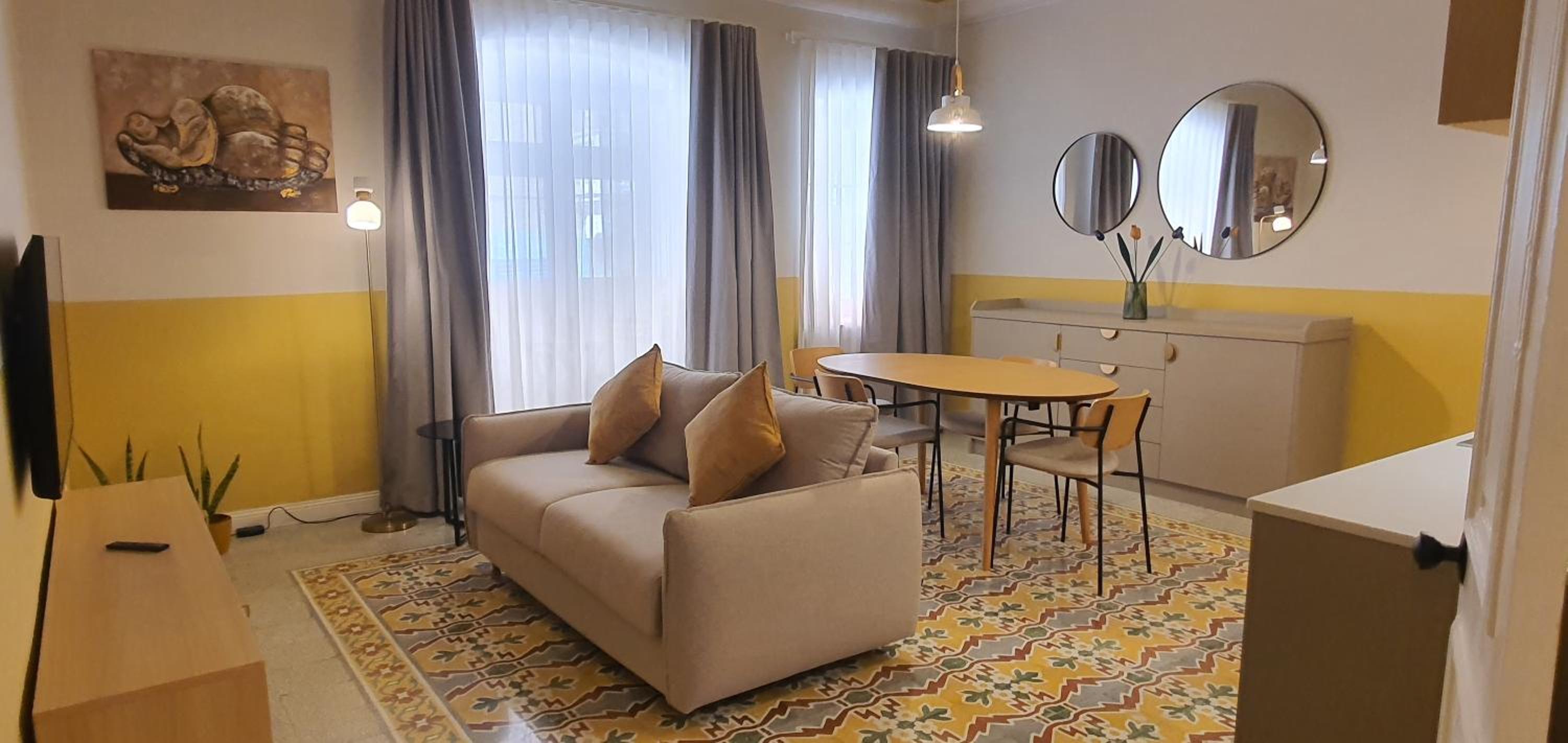 One-Bedroom Apartment