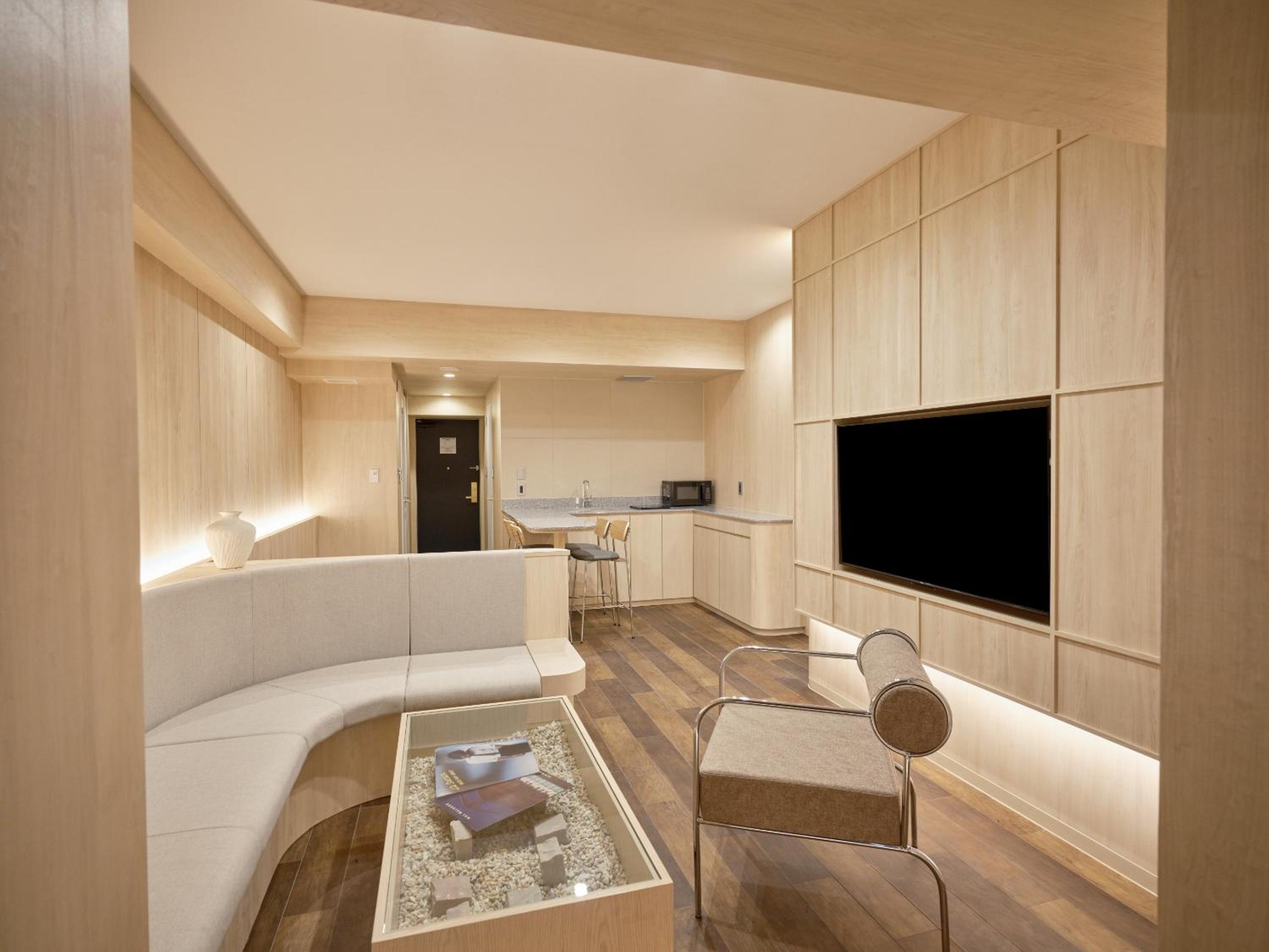 Premium Suite with Single Beds