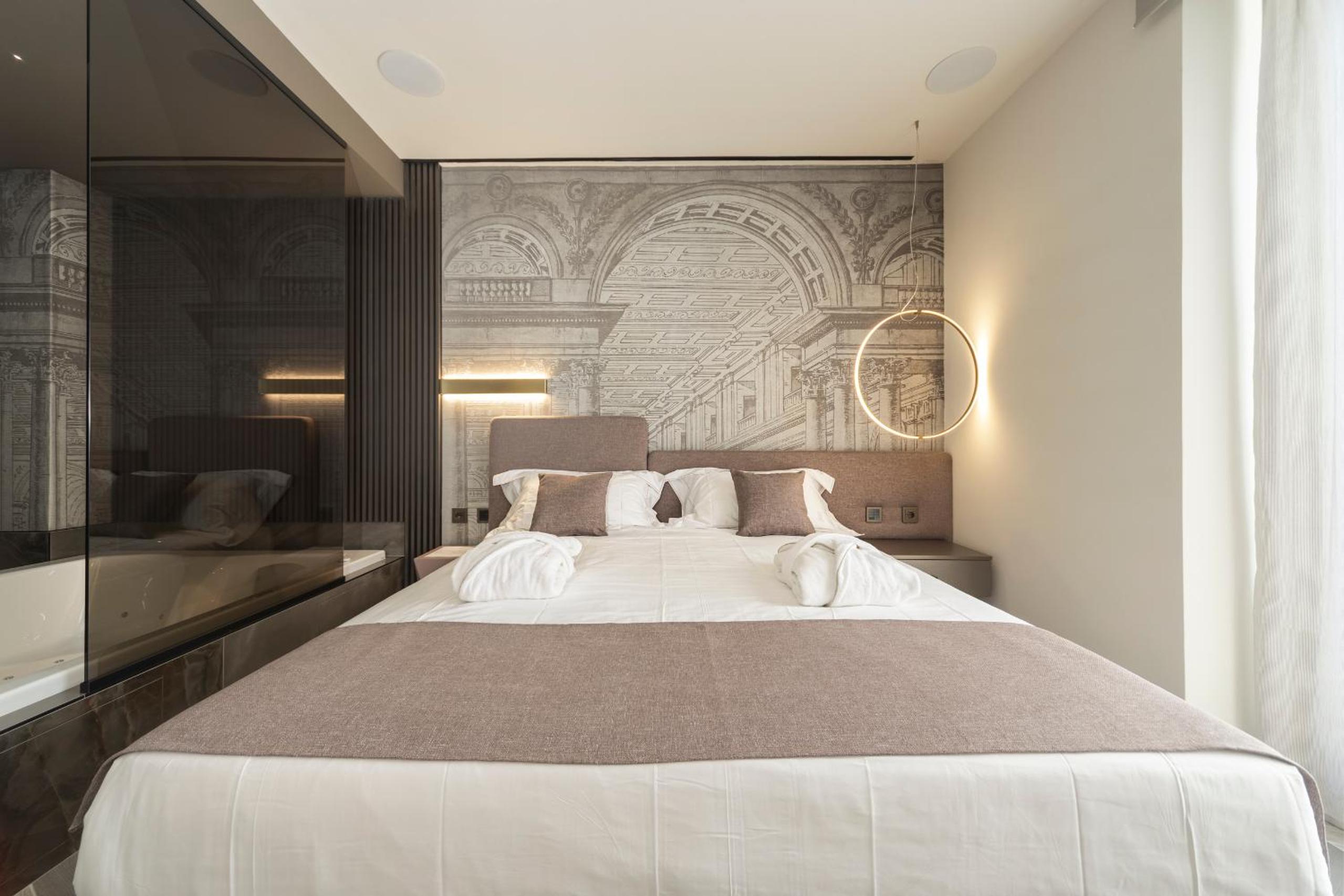 Queen Room with Spa Bath photo 3