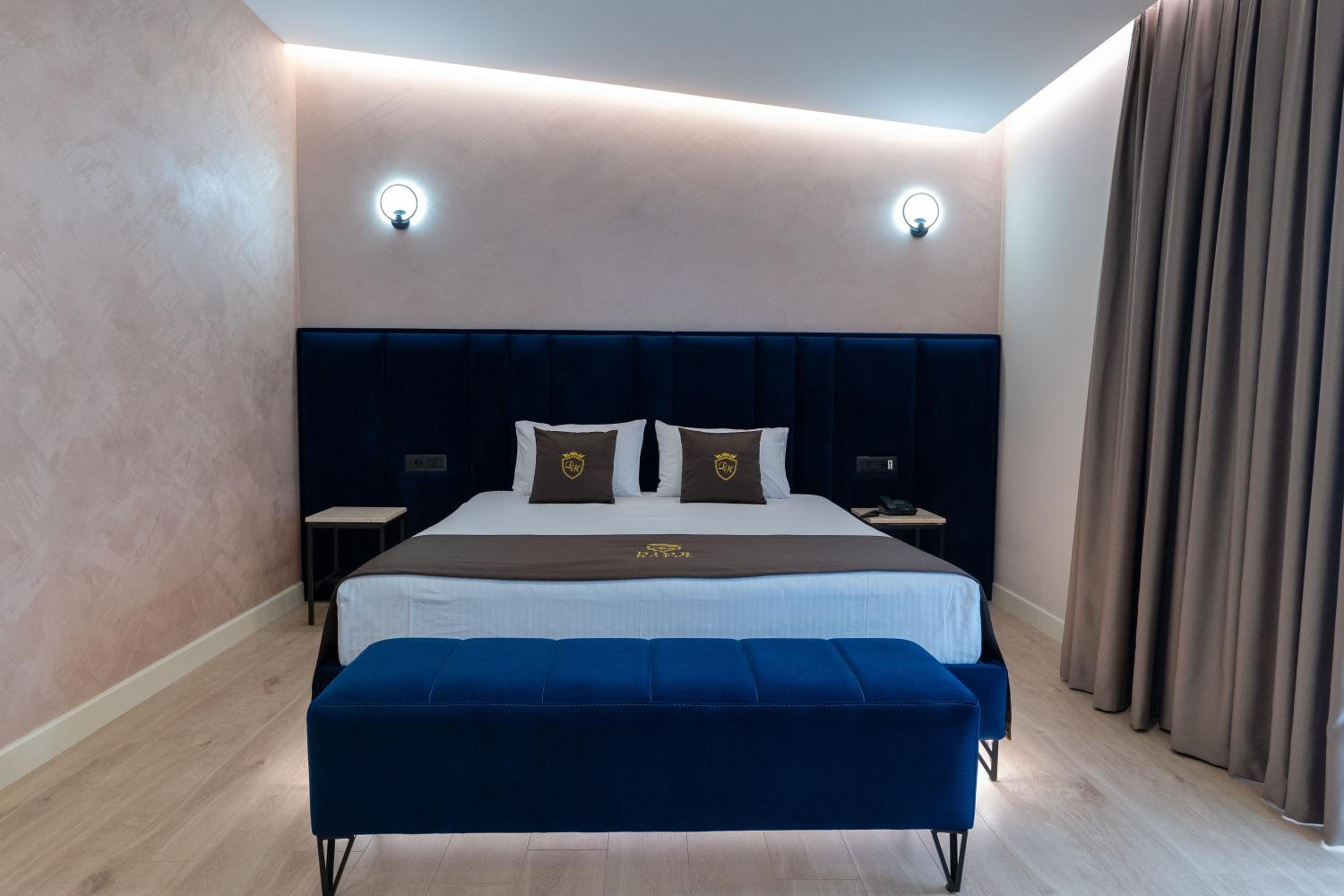 Standard Suite photo 2
