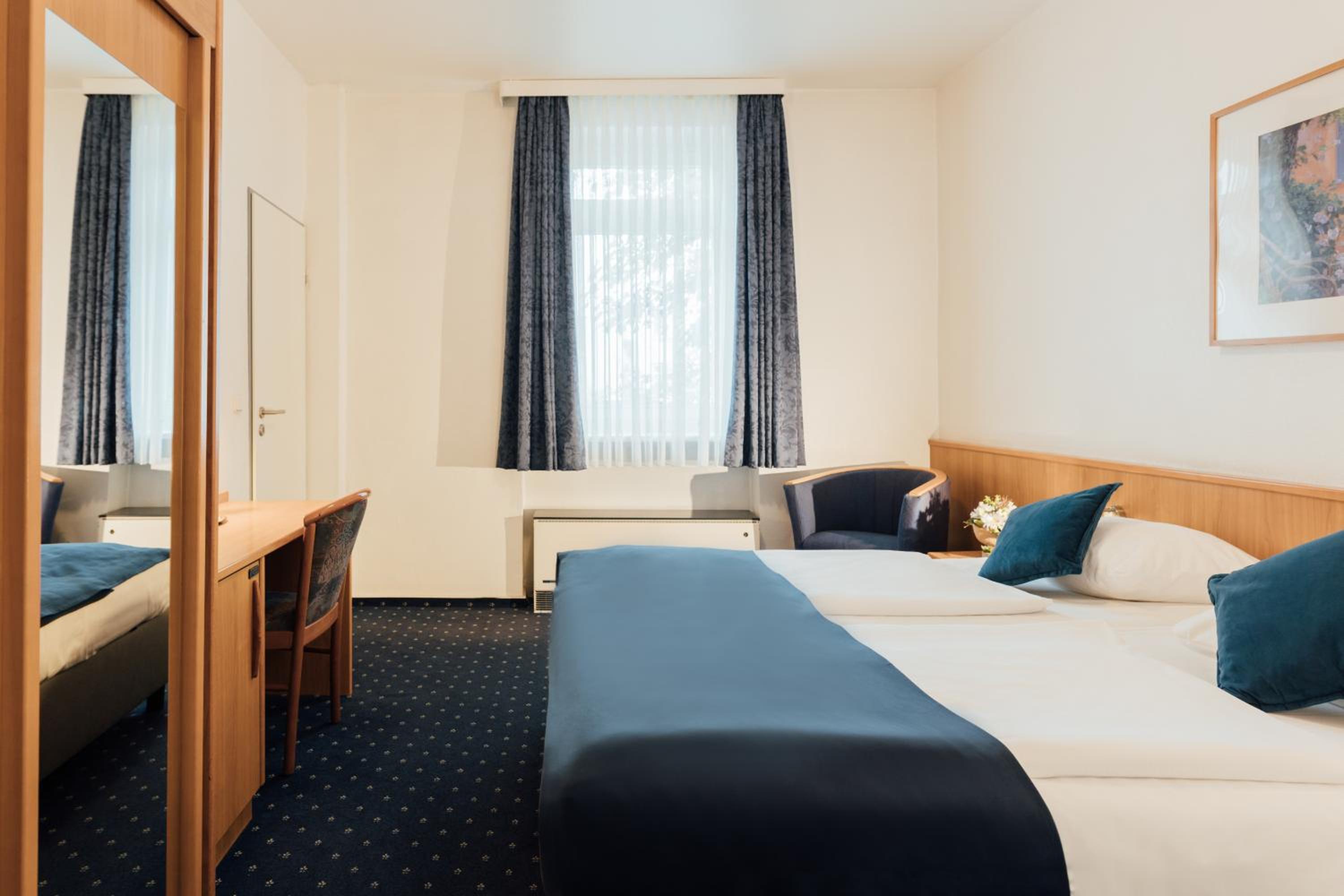 Double Room - Photo 2
