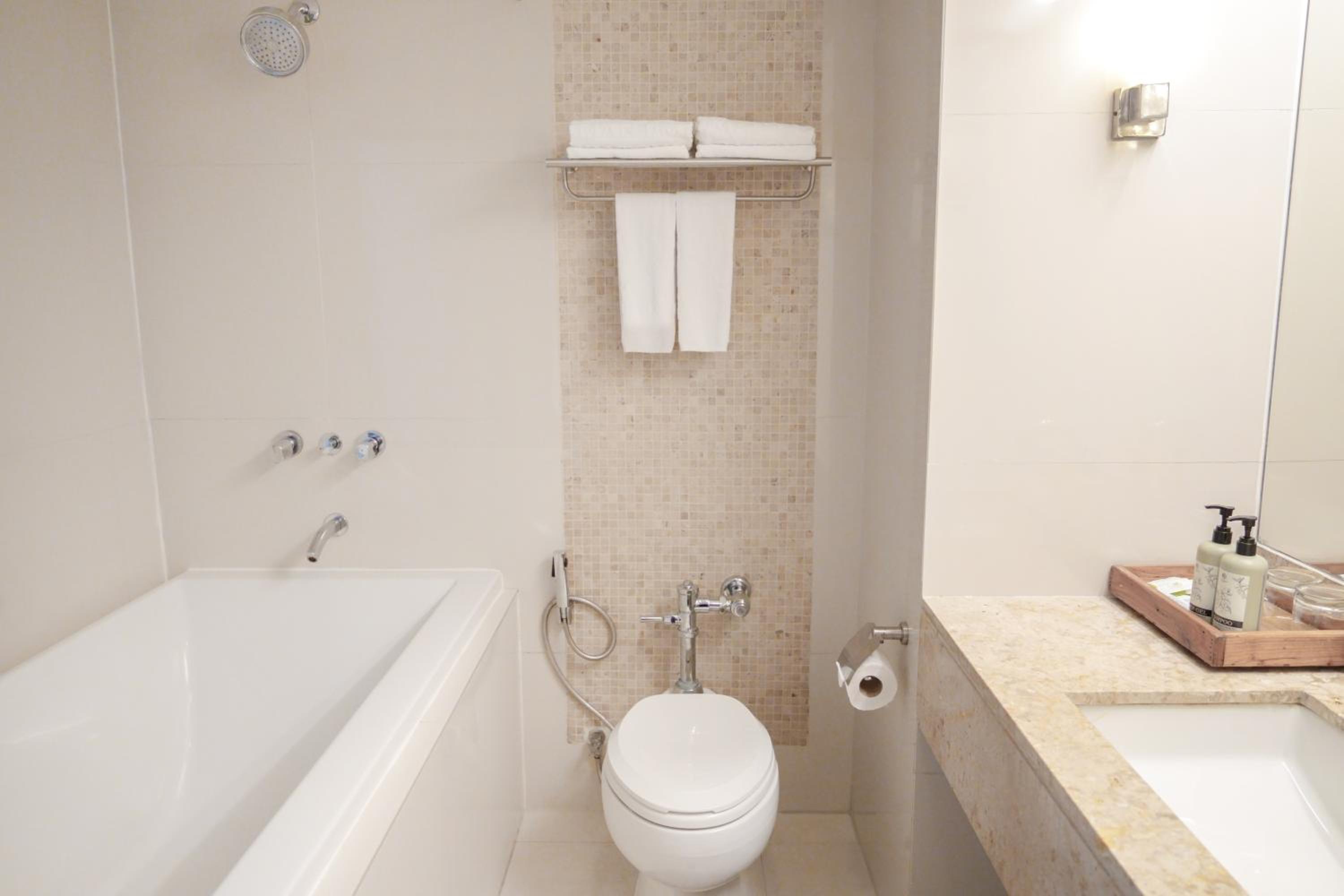 Deluxe Double Room - Photo 6