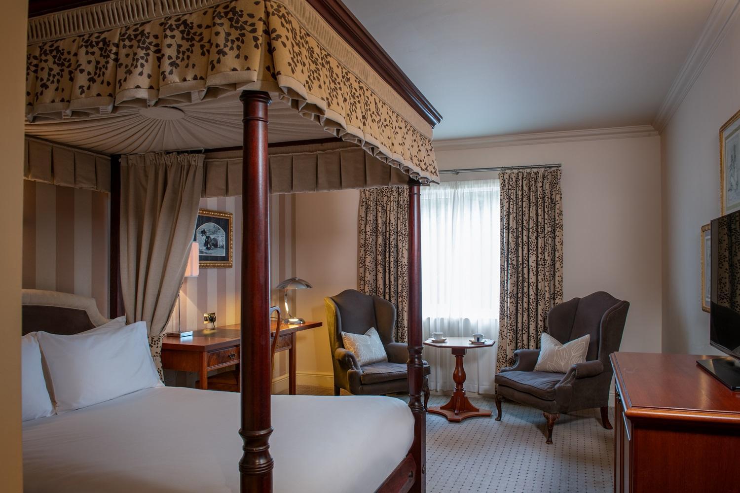 Standard Double Room with Four Poster Bed - Photo 1