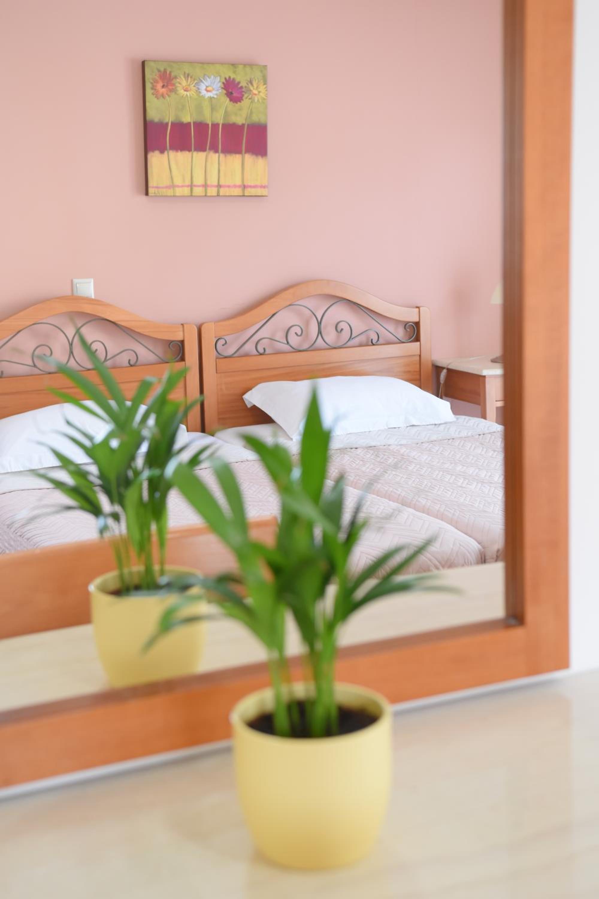 Double Room - Photo 11