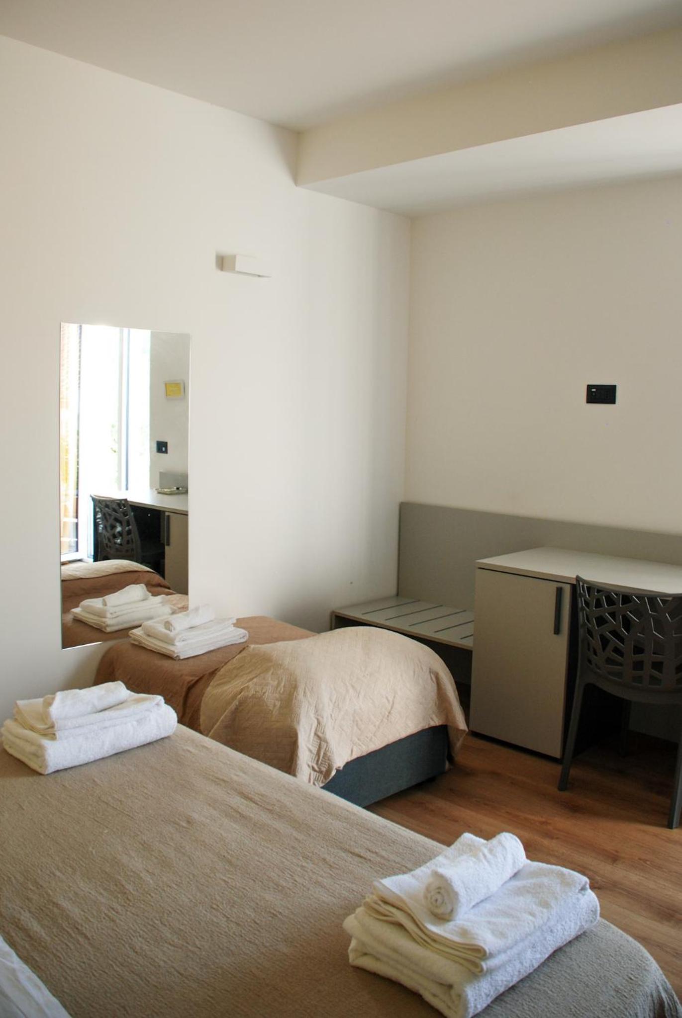 Quadruple Room with Terrace photo 2