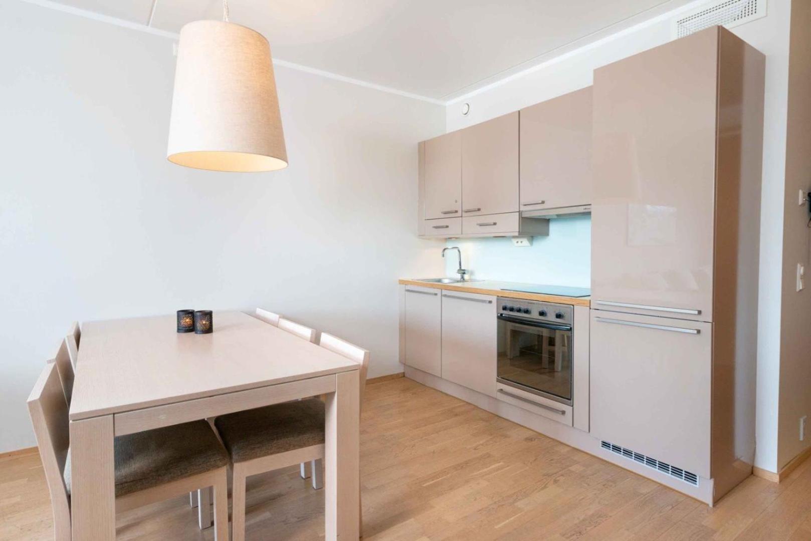 Suite - Photo 3