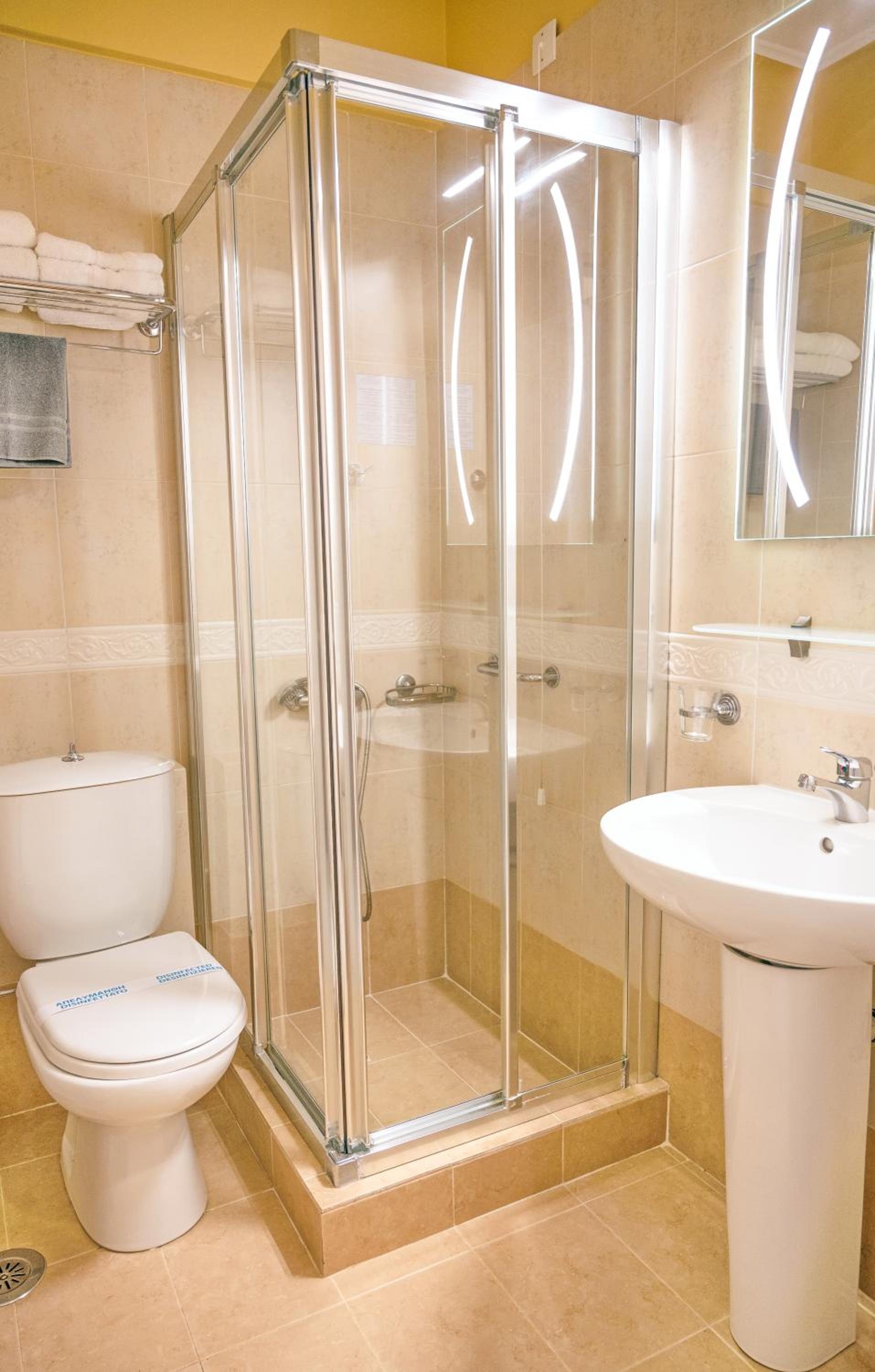 Double Room - Photo 4