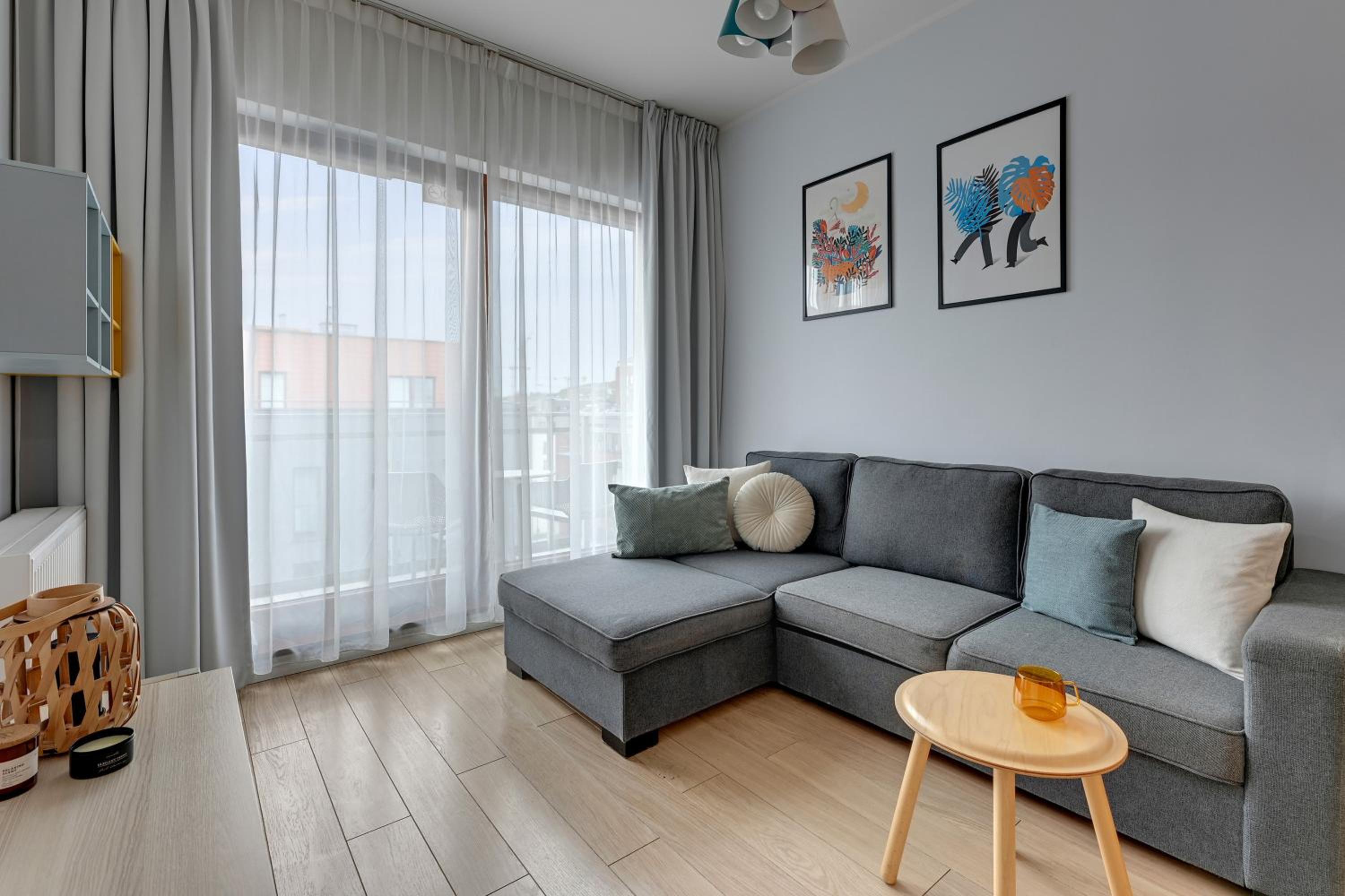One-Bedroom Apartment