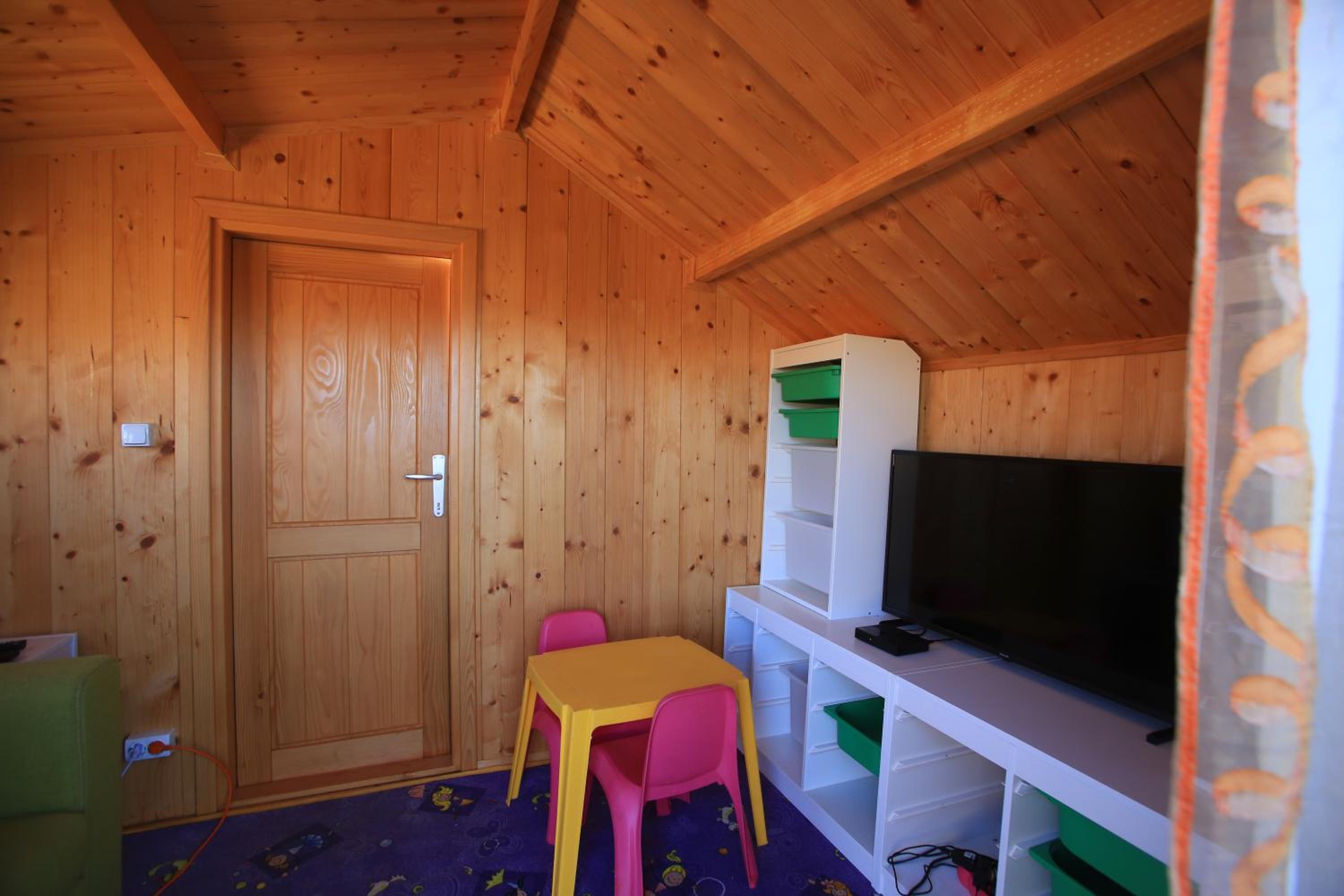 Two-Bedroom House photo 2