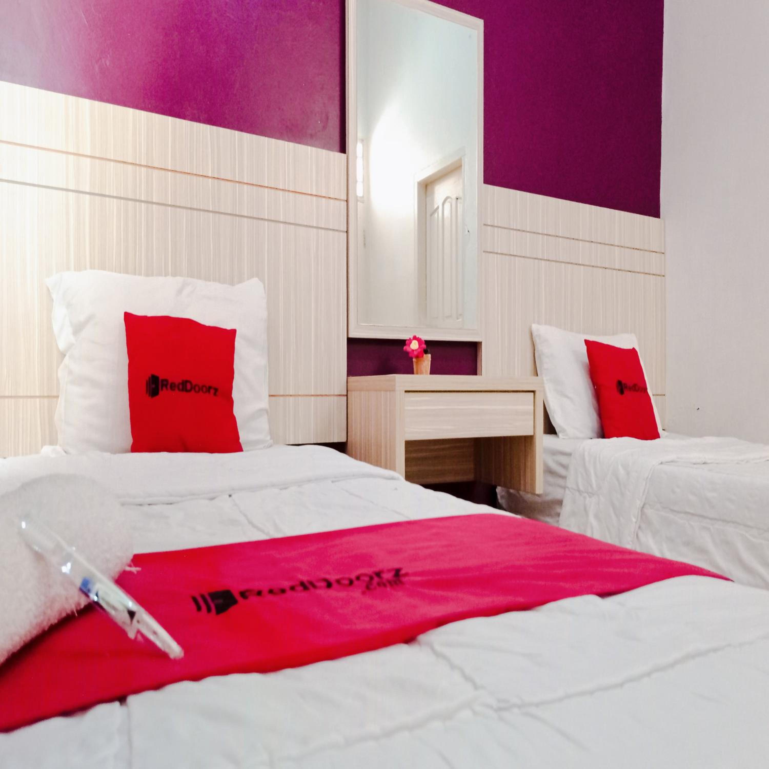 Standard Twin Room photo 2
