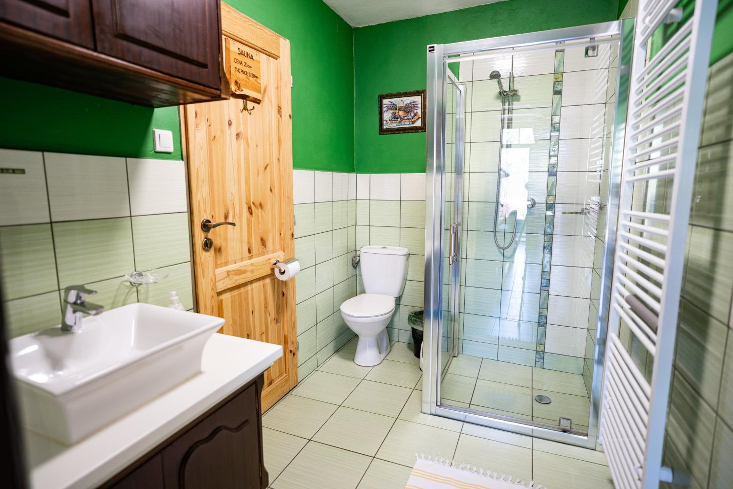 One-Bedroom Apartment with Terrace photo 2