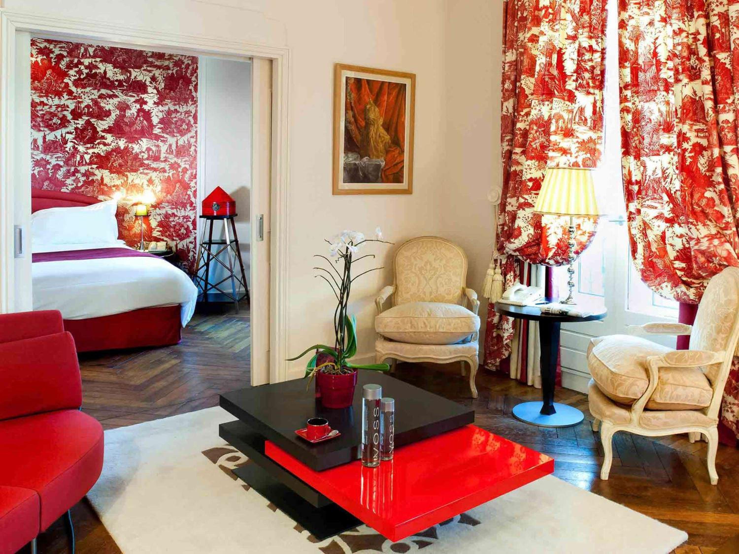 Junior Double Suite with City View