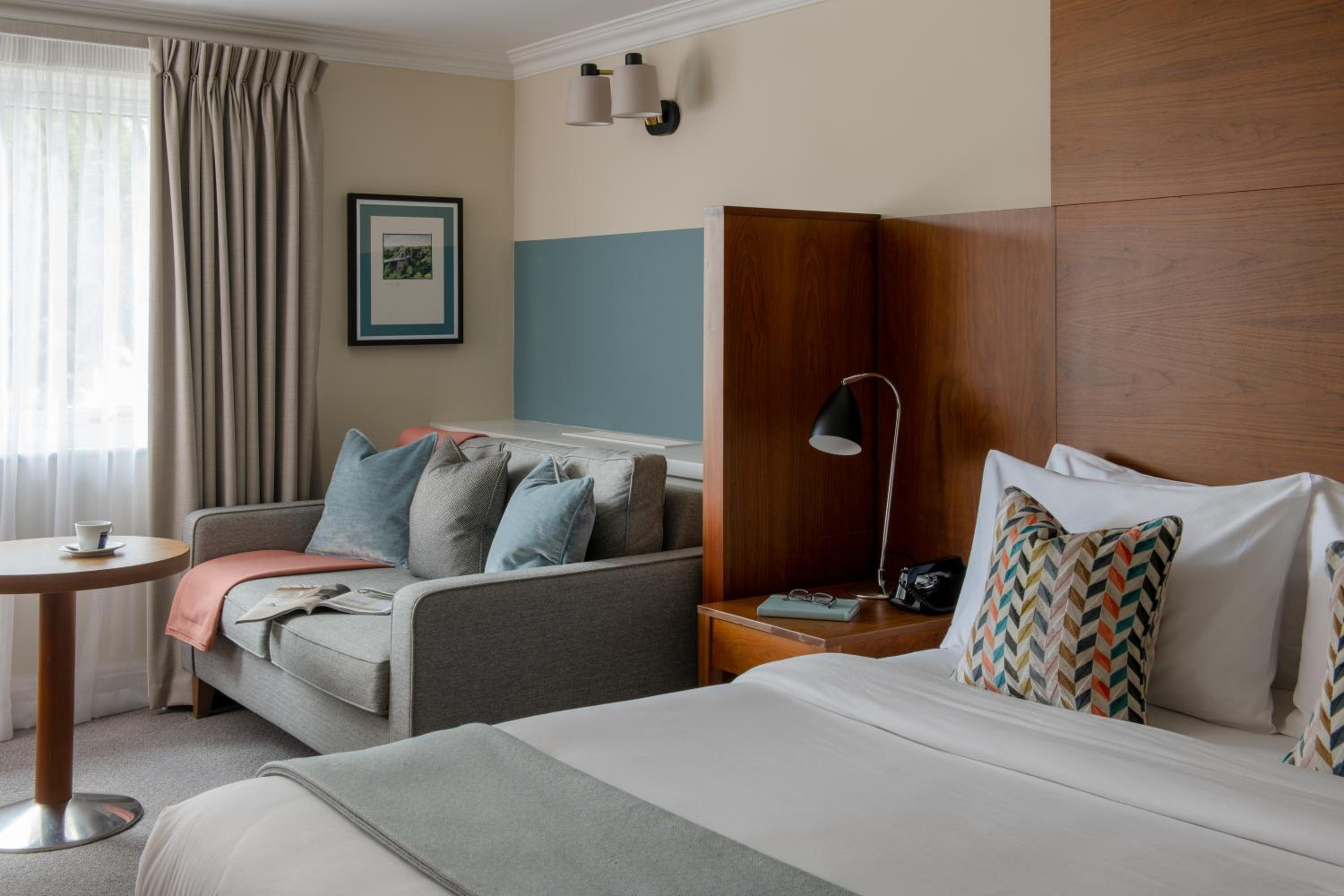 Signature Family Room - Photo 1