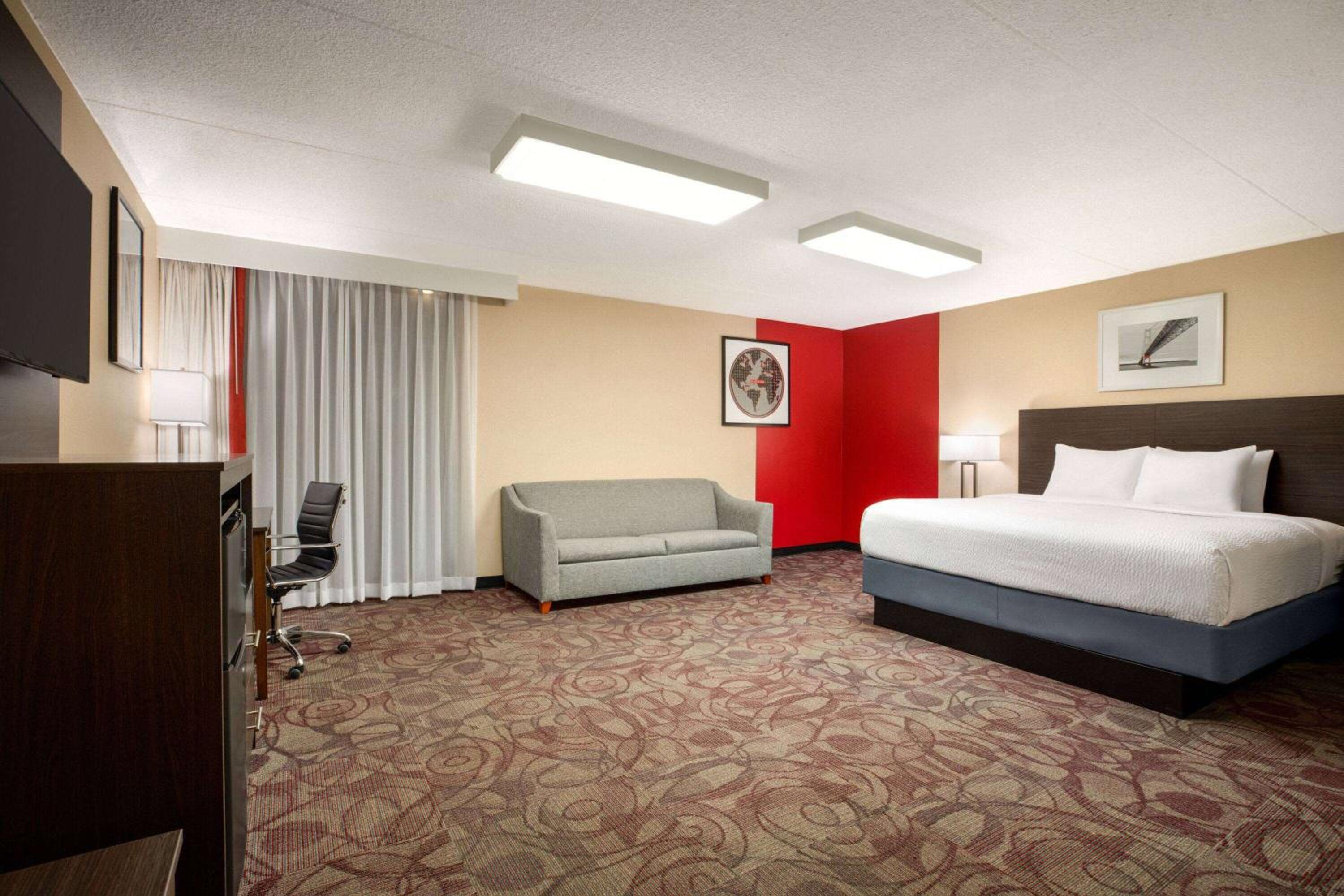 King Studio Suite - Non-Smoking photo 1