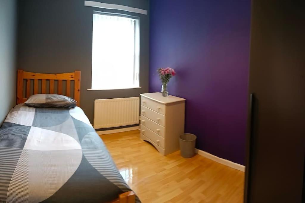 Three-Bedroom House photo 2