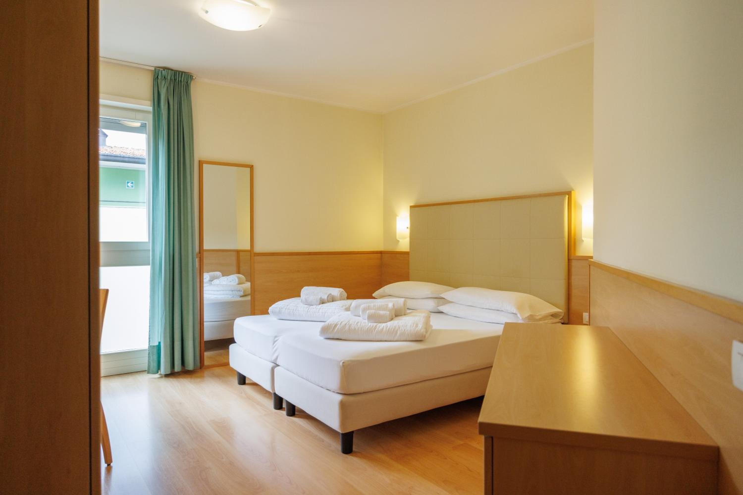 Deluxe Double or Twin Room - Photo 1