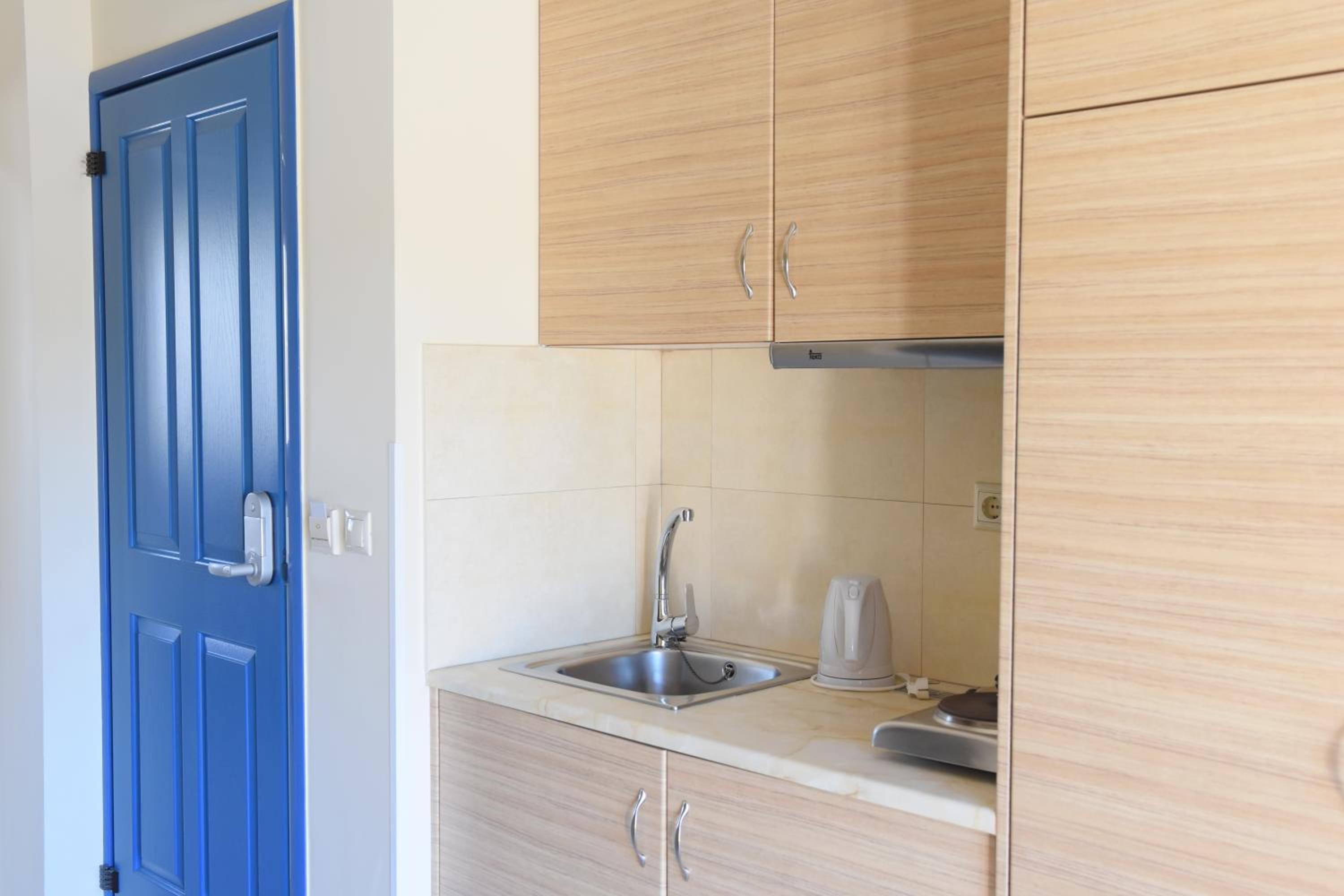 Double Room - Photo 13