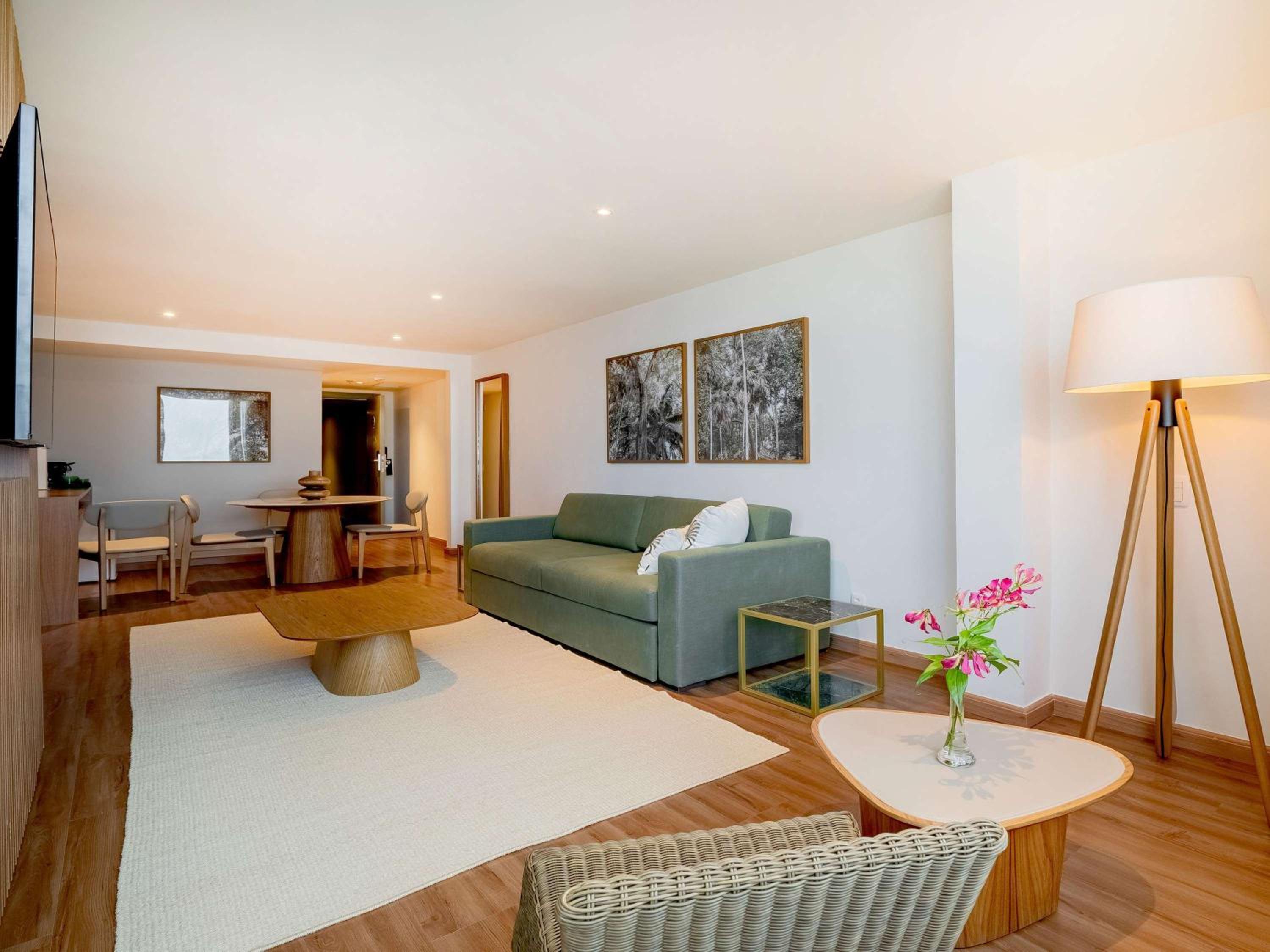 Executive King Suite with Sea View - Photo 16