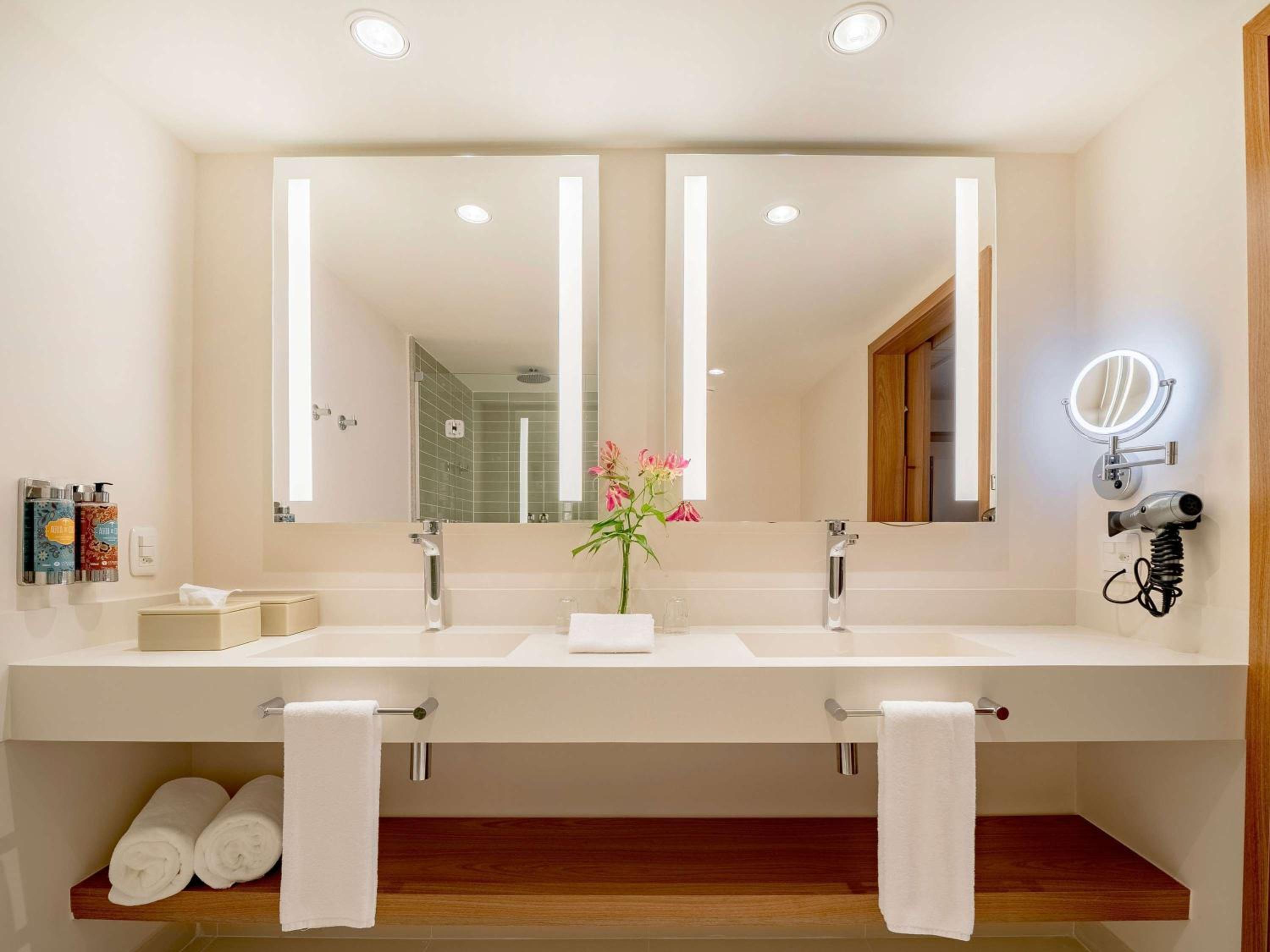 Executive King Suite with Sea View - Photo 5