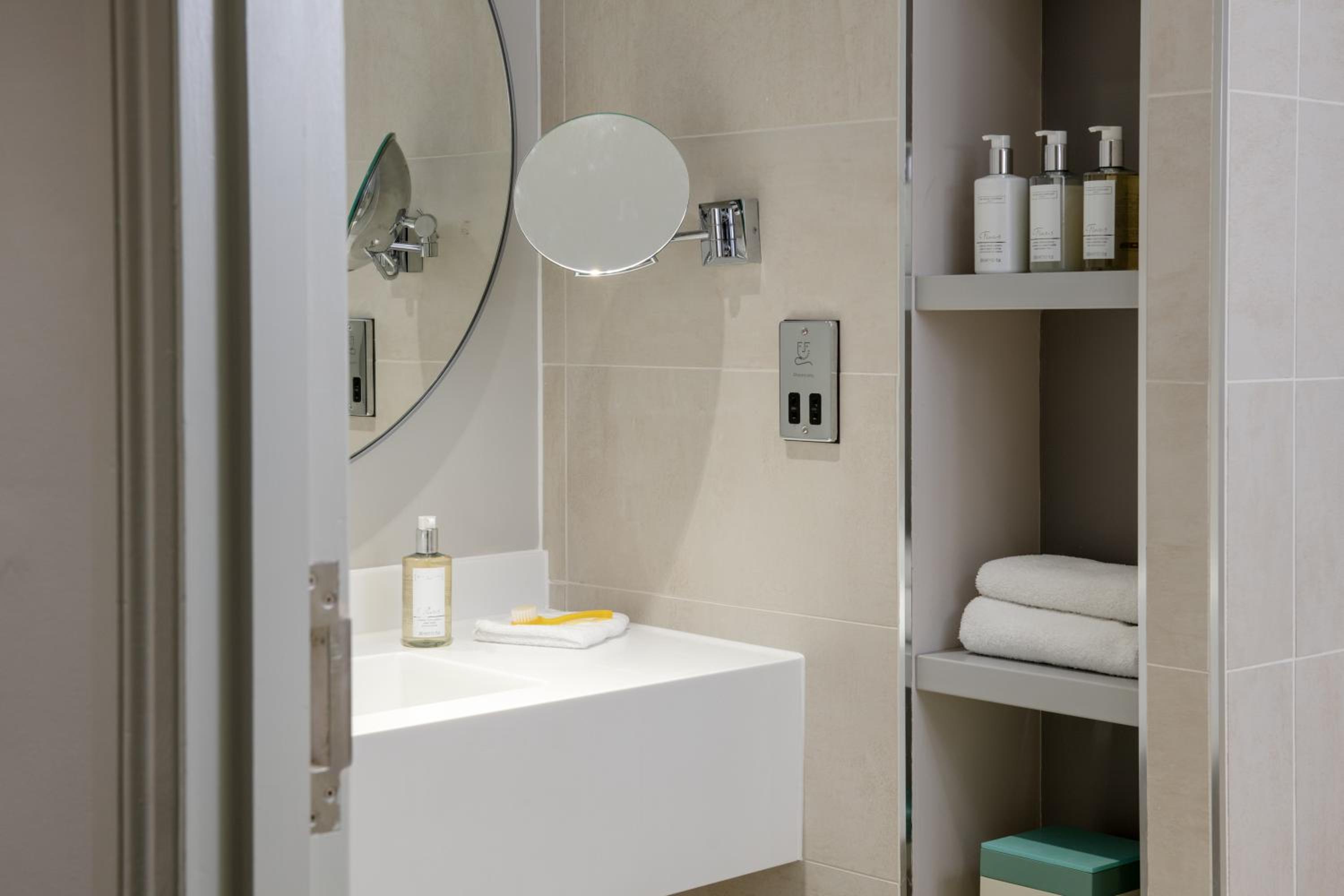 Family Suite - Photo 6