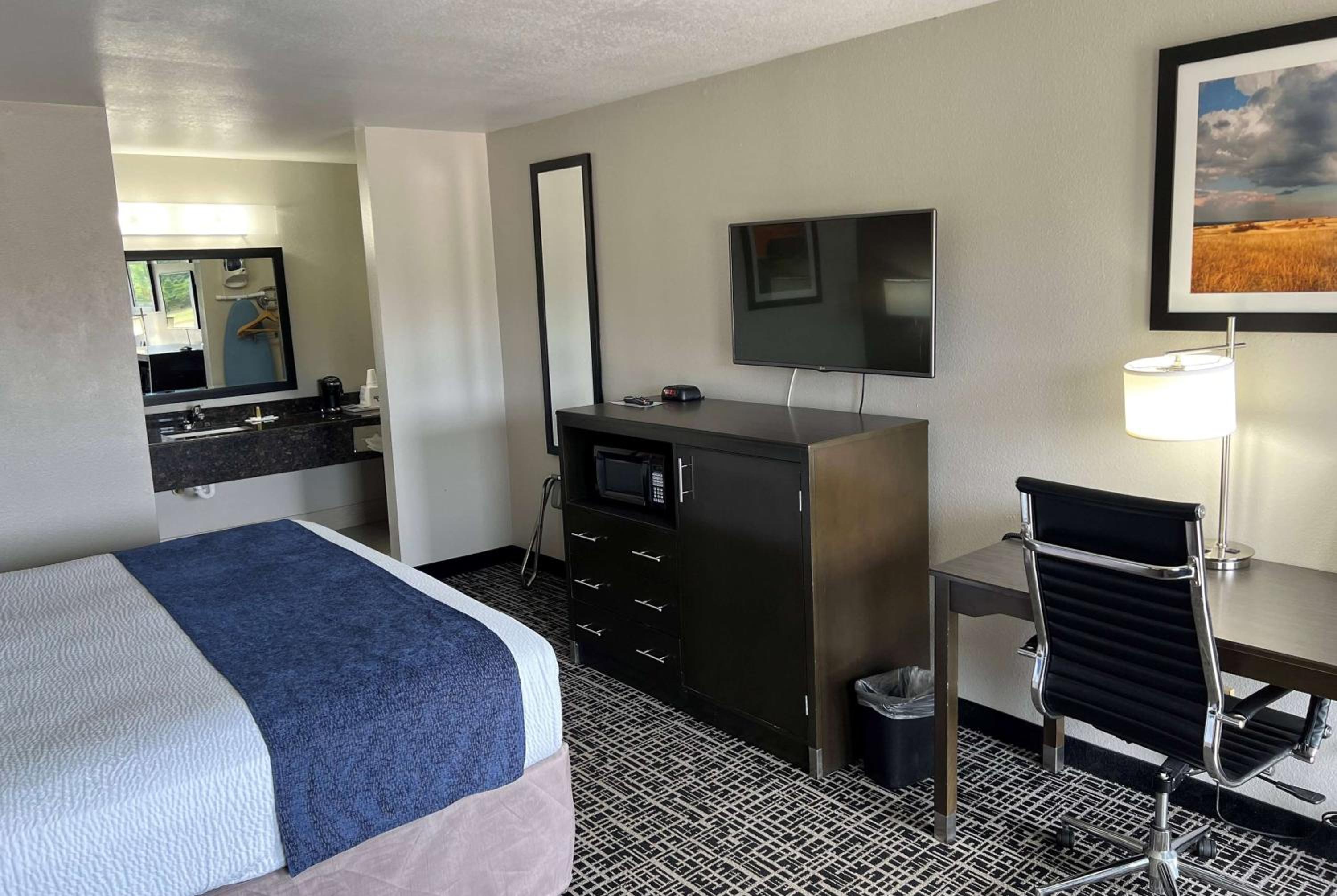 King Room - Mobility Access/Non-Smoking photo 1