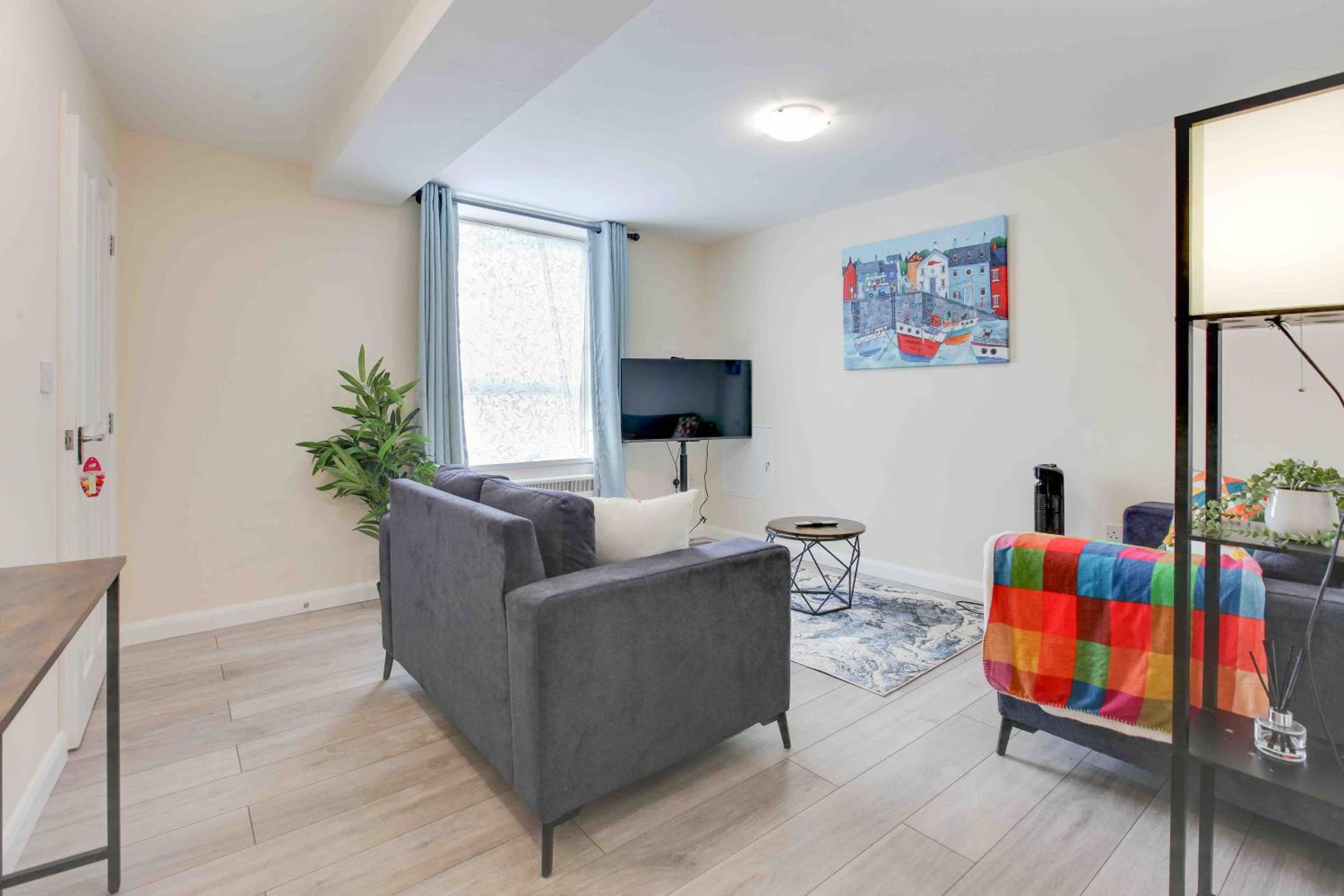 Three-Bedroom House photo 1