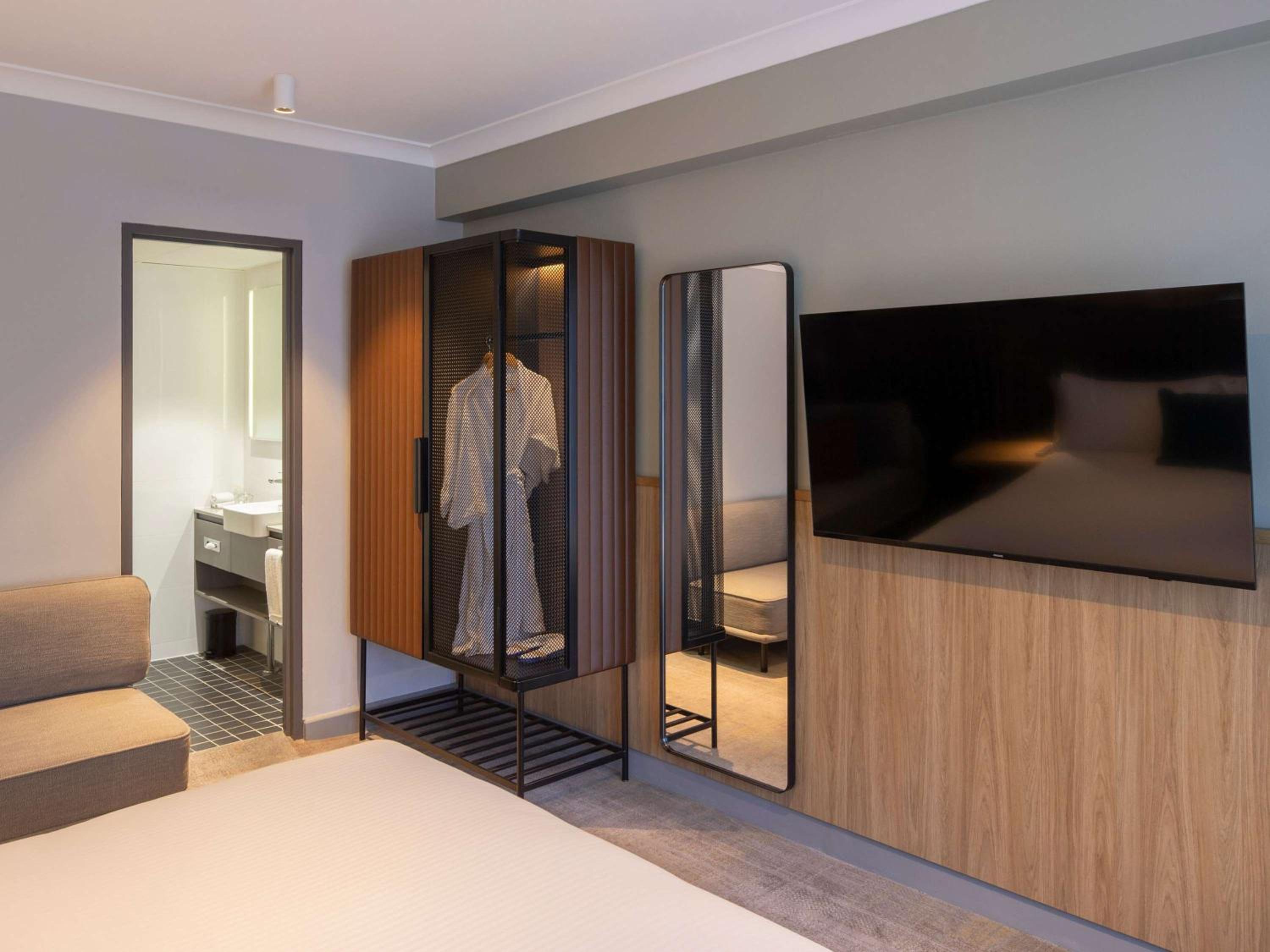 Superior One-Bedroom Apartment
