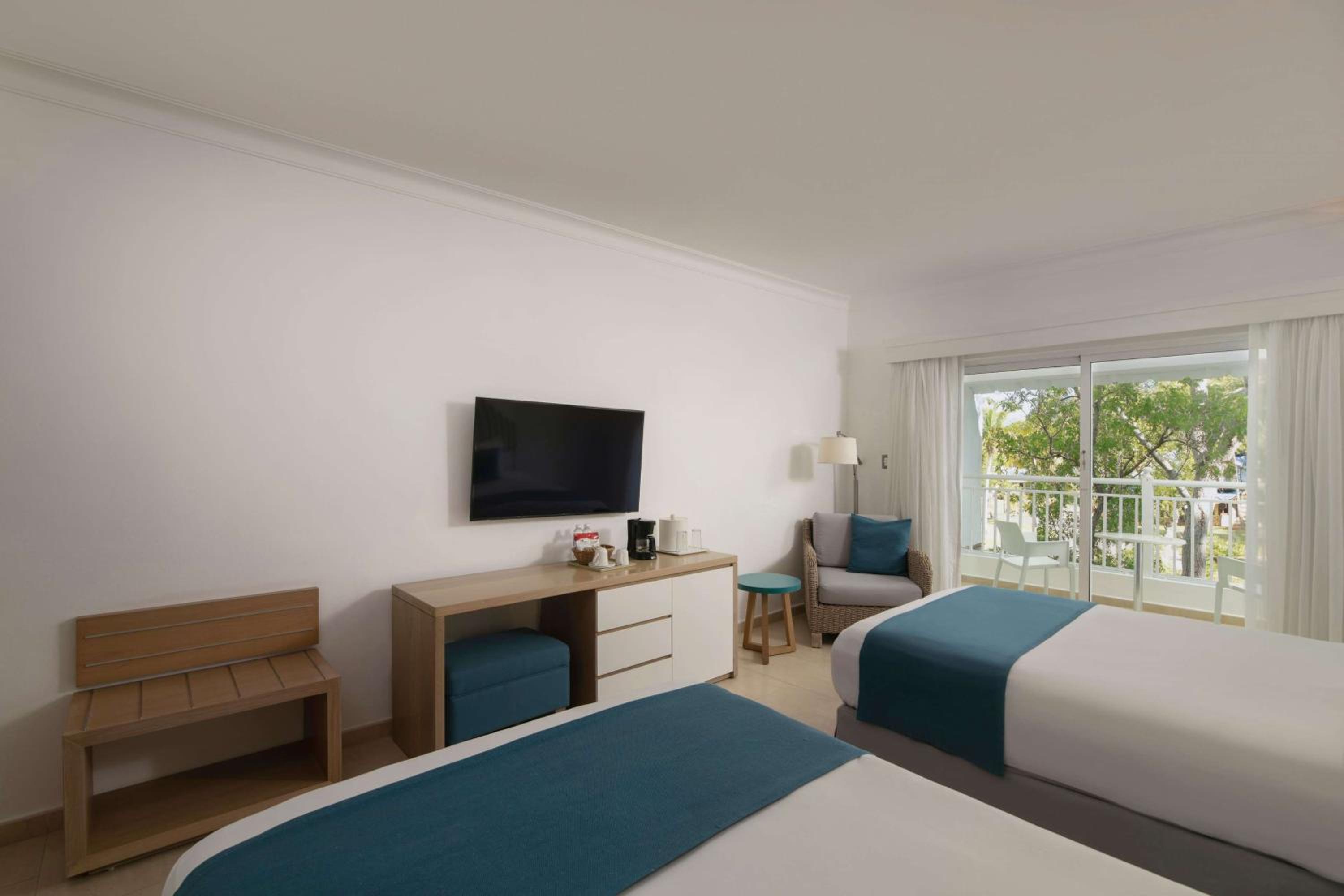 Standard Room with Two Double Beds and Garden View