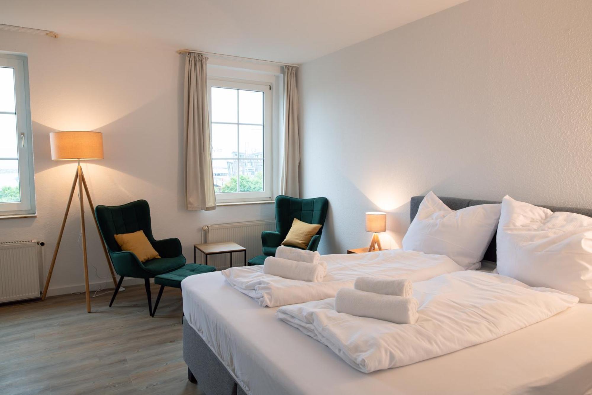 King Room with Lake View photo 1