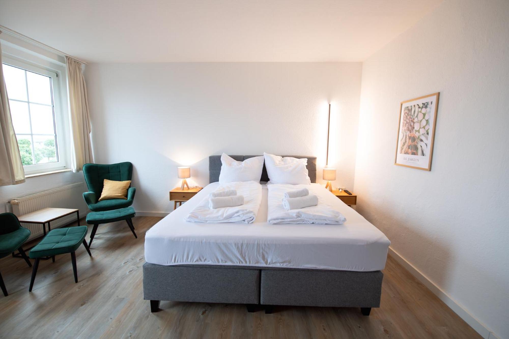 King Room with Lake View photo 2