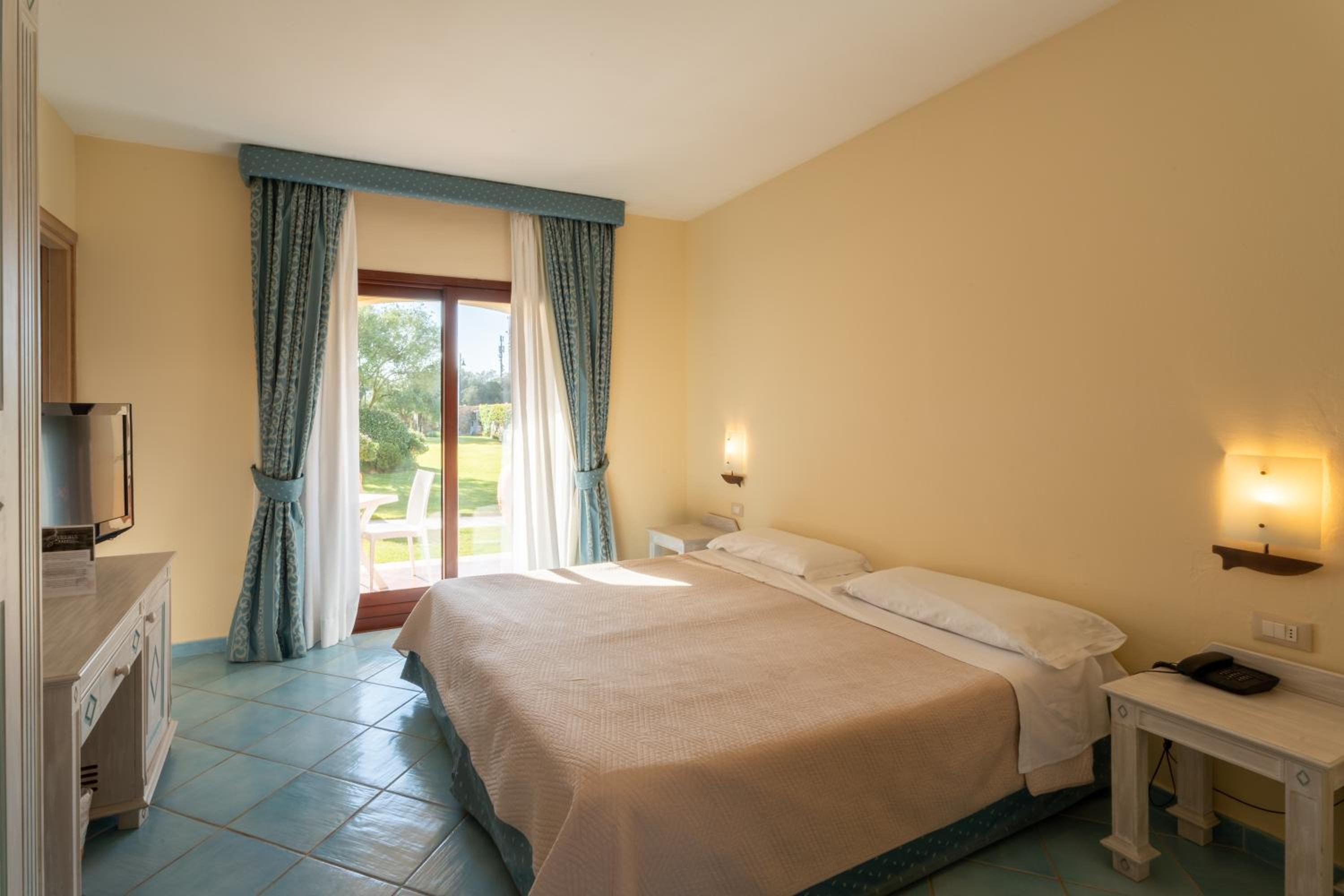 Standard Double Room - Separate Building - Photo 1