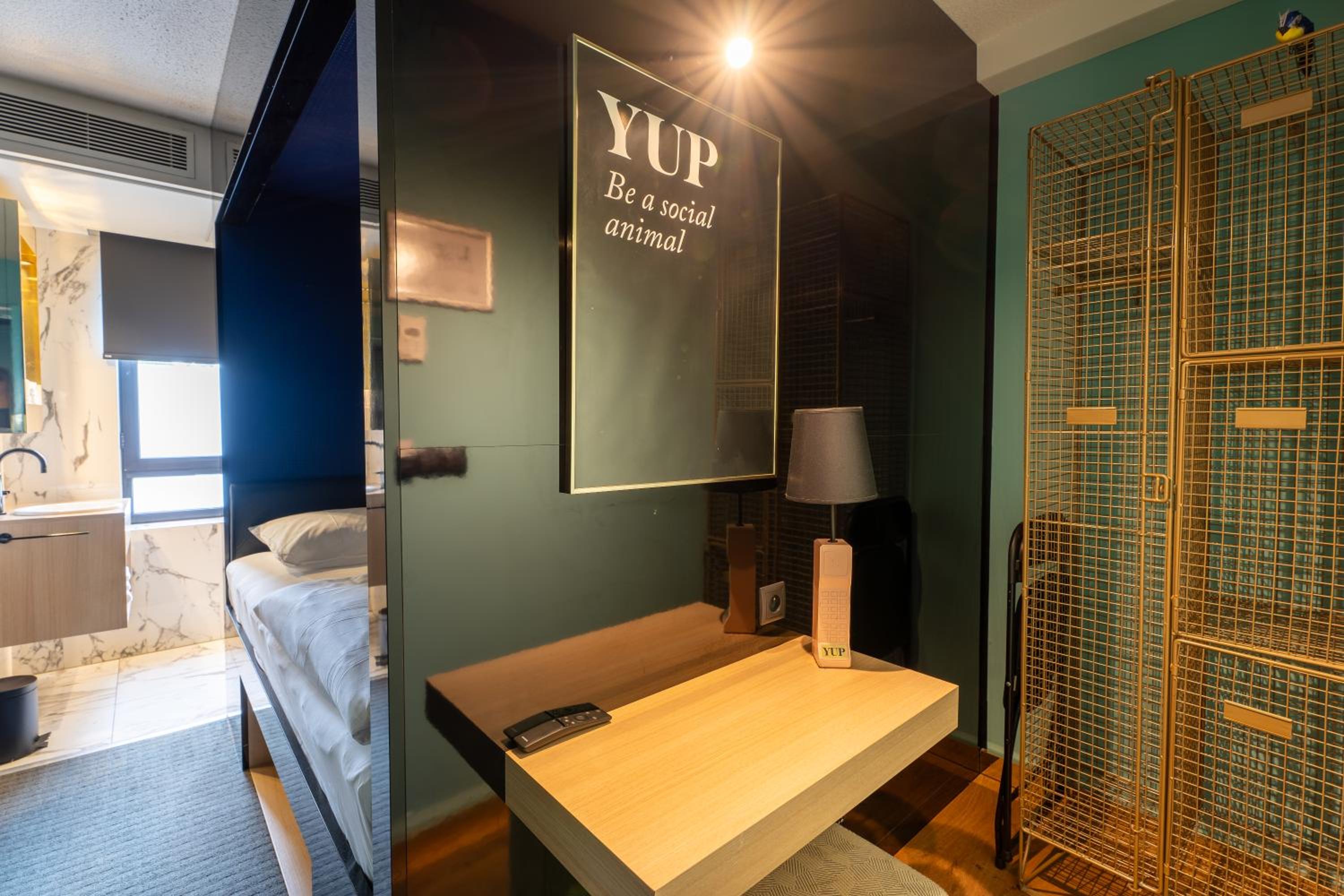 Standard Double Room - Photo 4