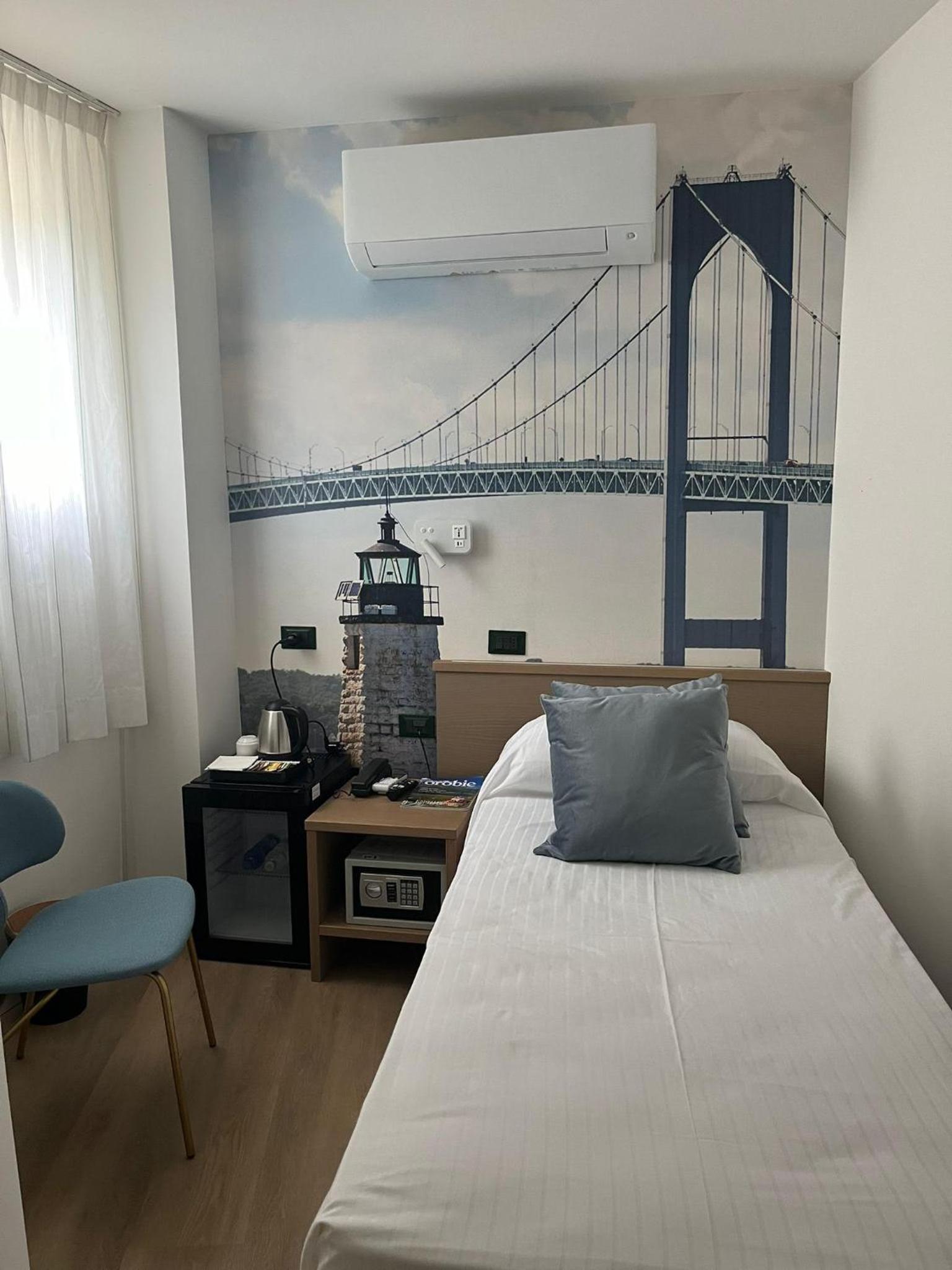 Standard Single Room