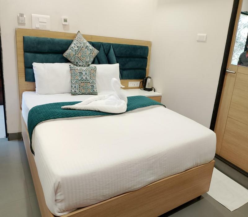 双人房