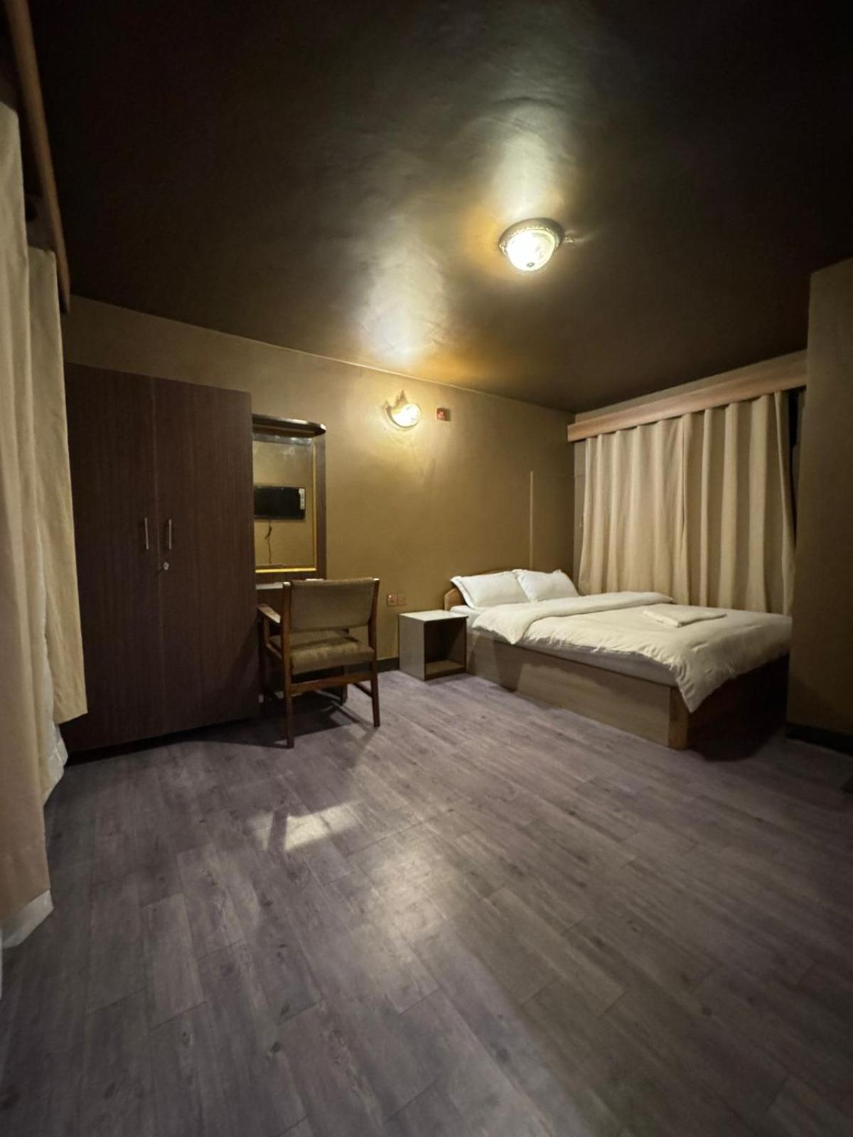 Single Room