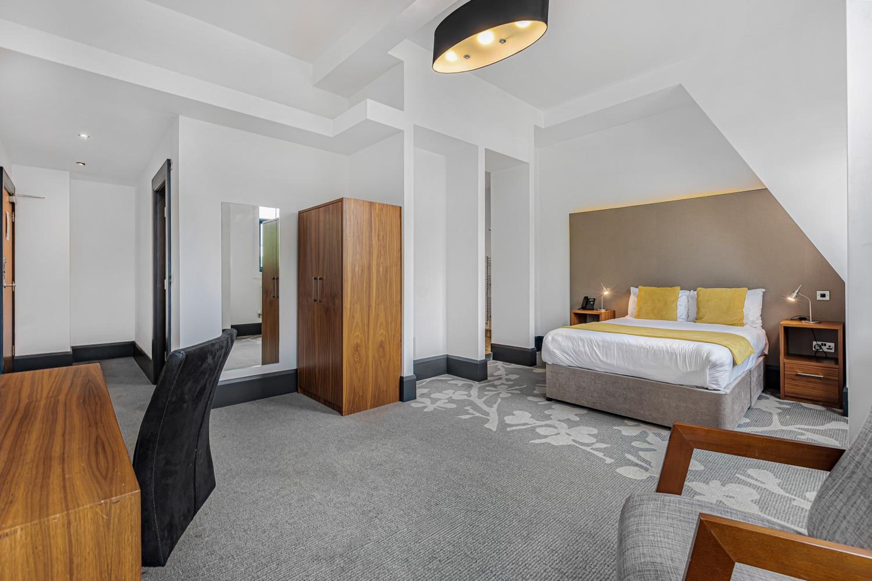 Standard Double Room photo 3