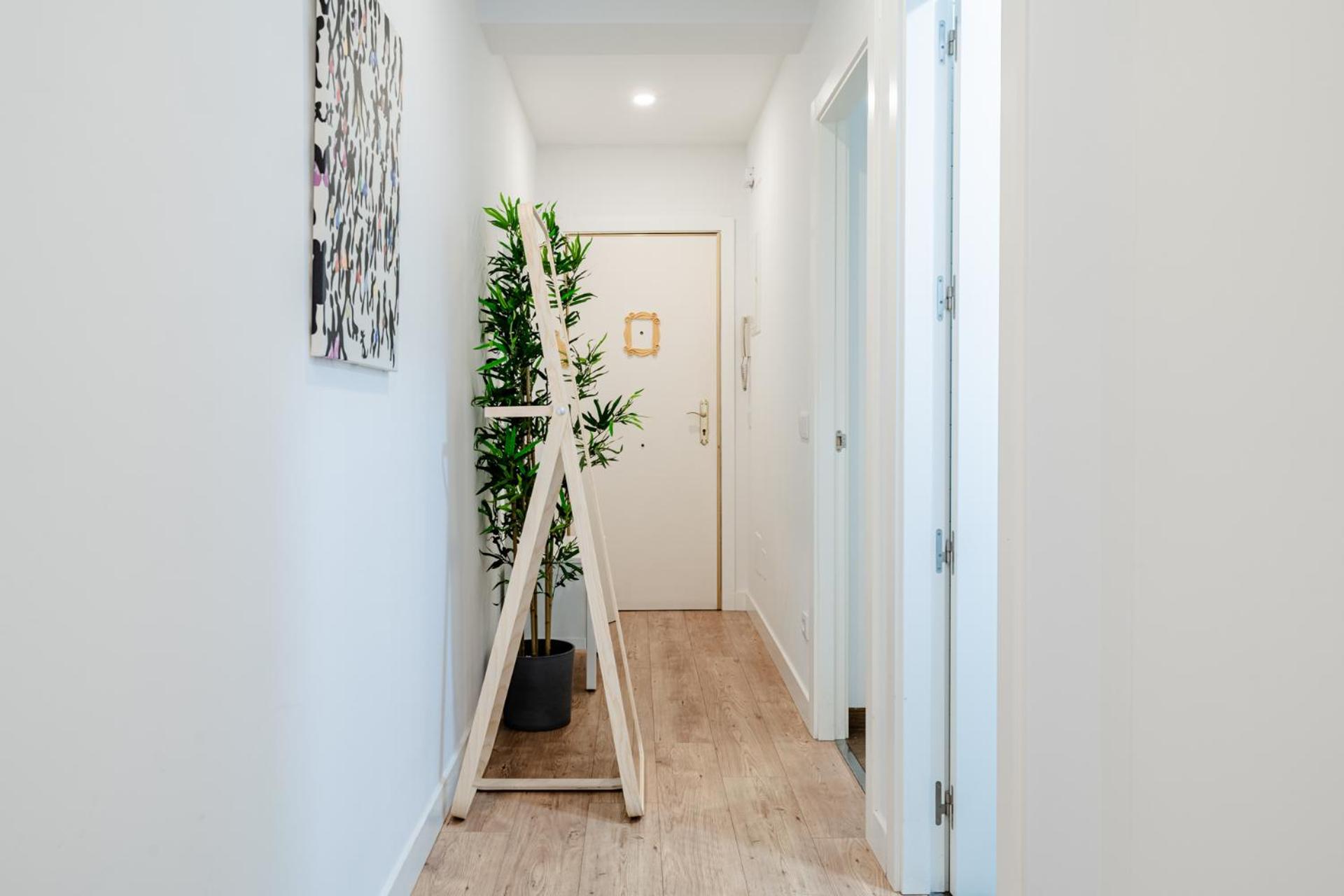 Apartment photo 2