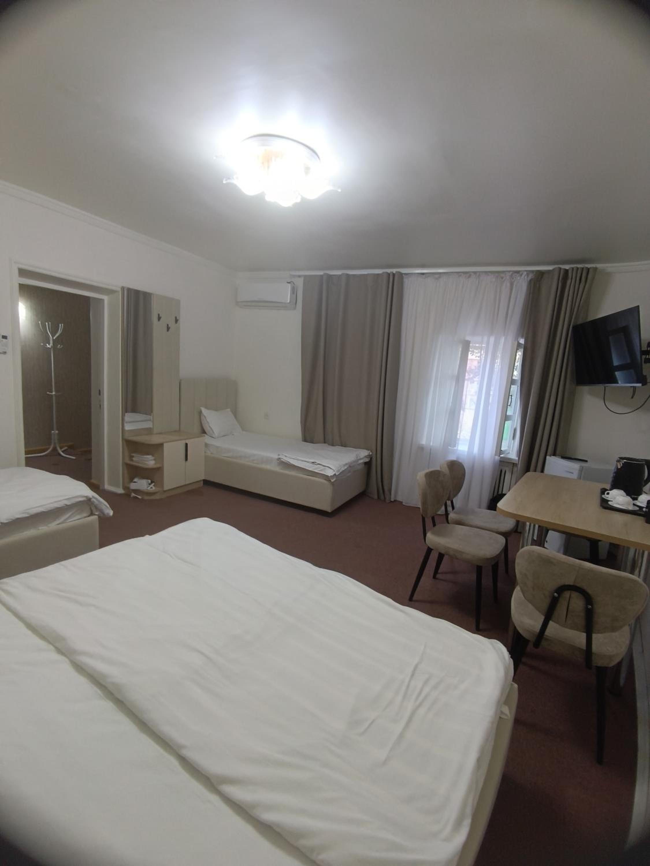 Deluxe Quadruple Room photo 2