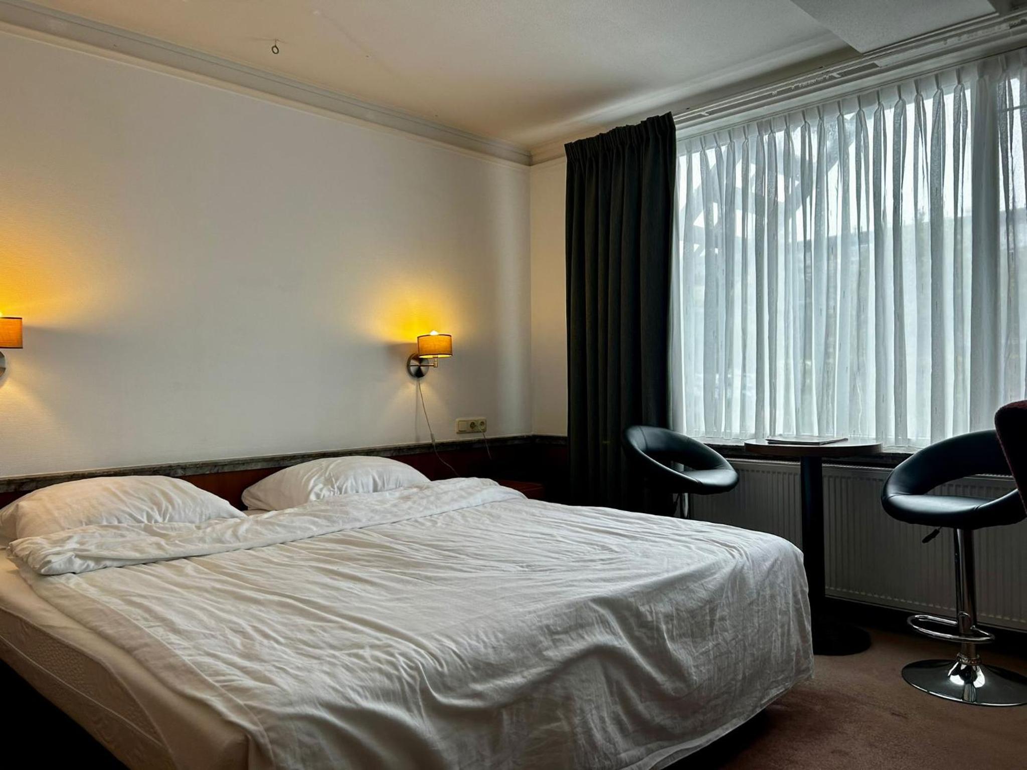 Deluxe Double Room with Shower