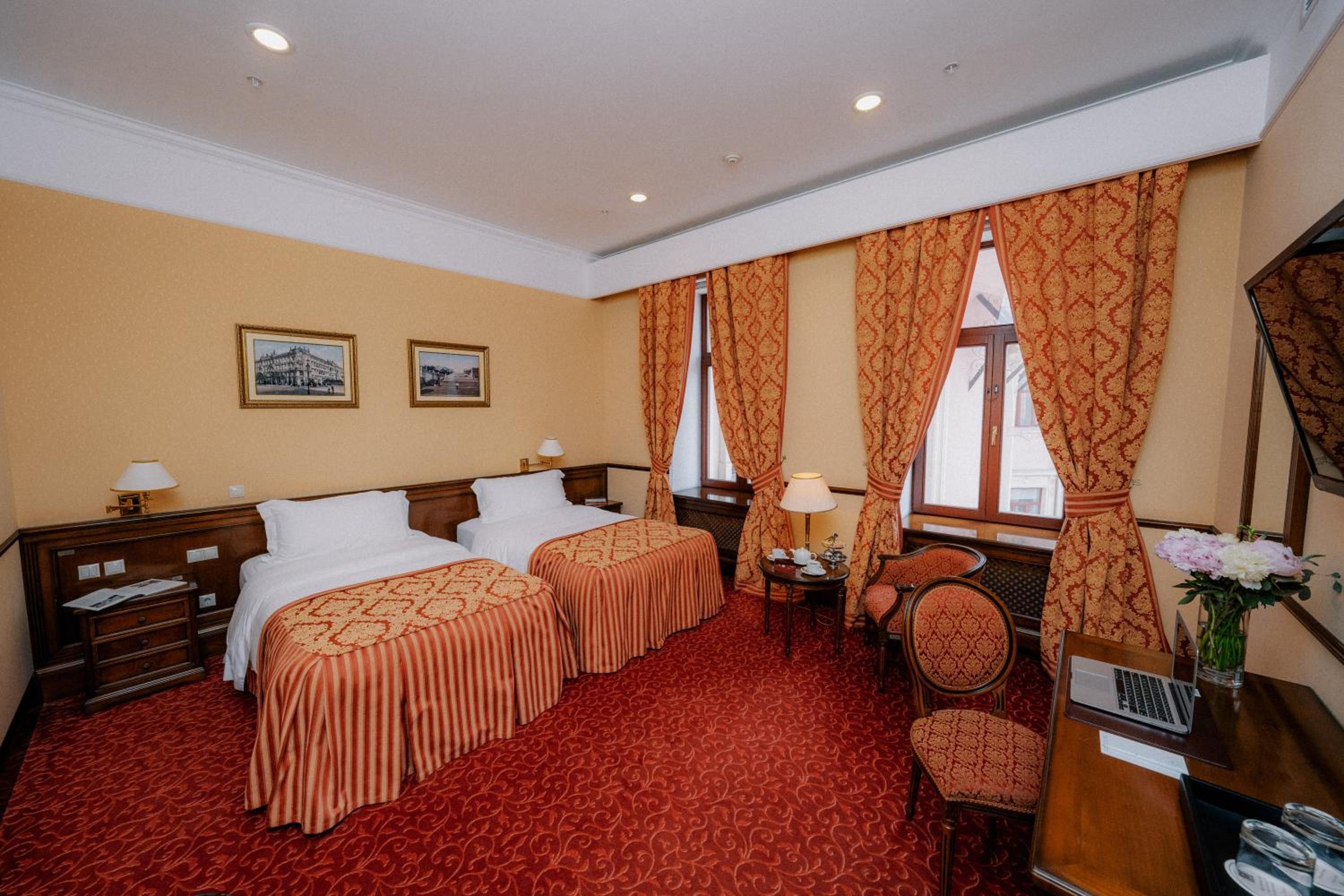 Standard Double or Twin Room photo 2