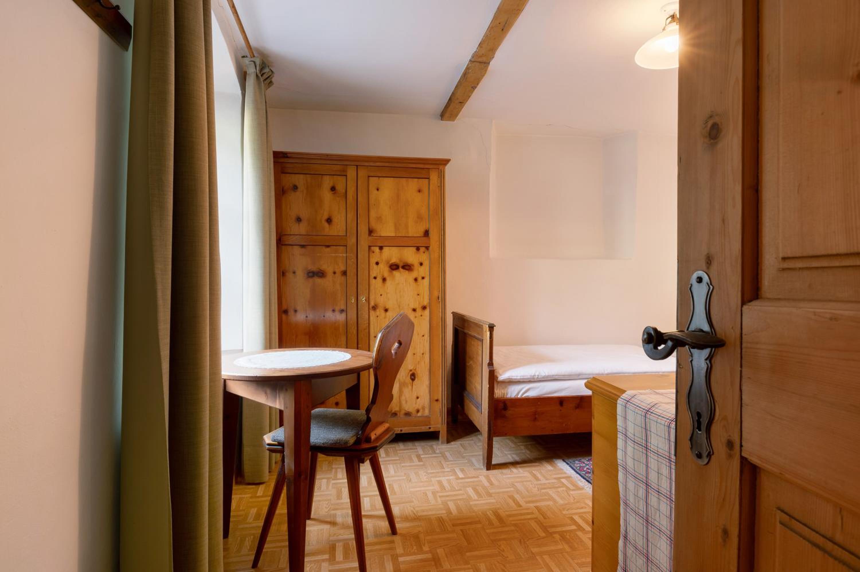 Standard Single Room with Shower
