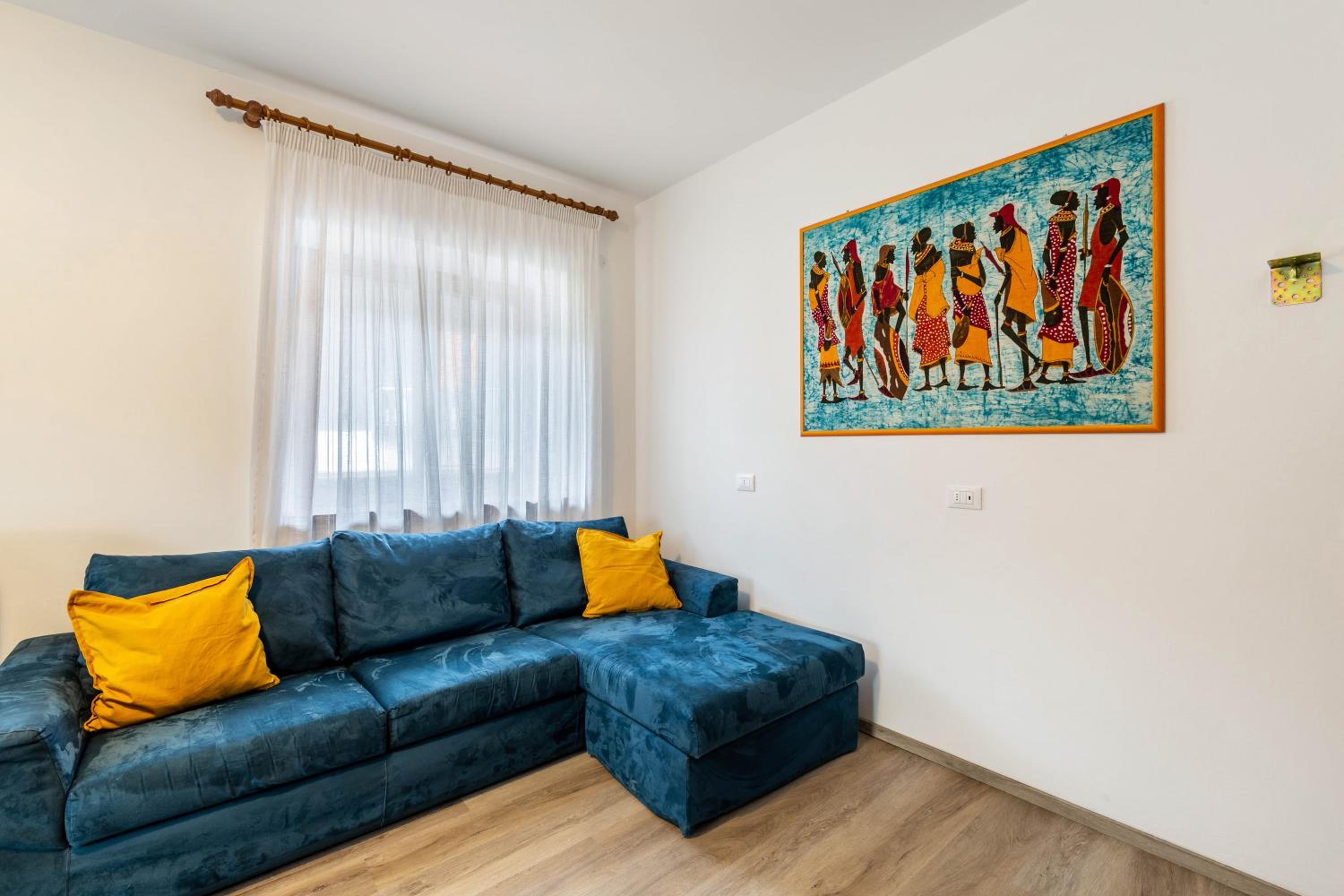 Three-Bedroom Apartment with Mountain View