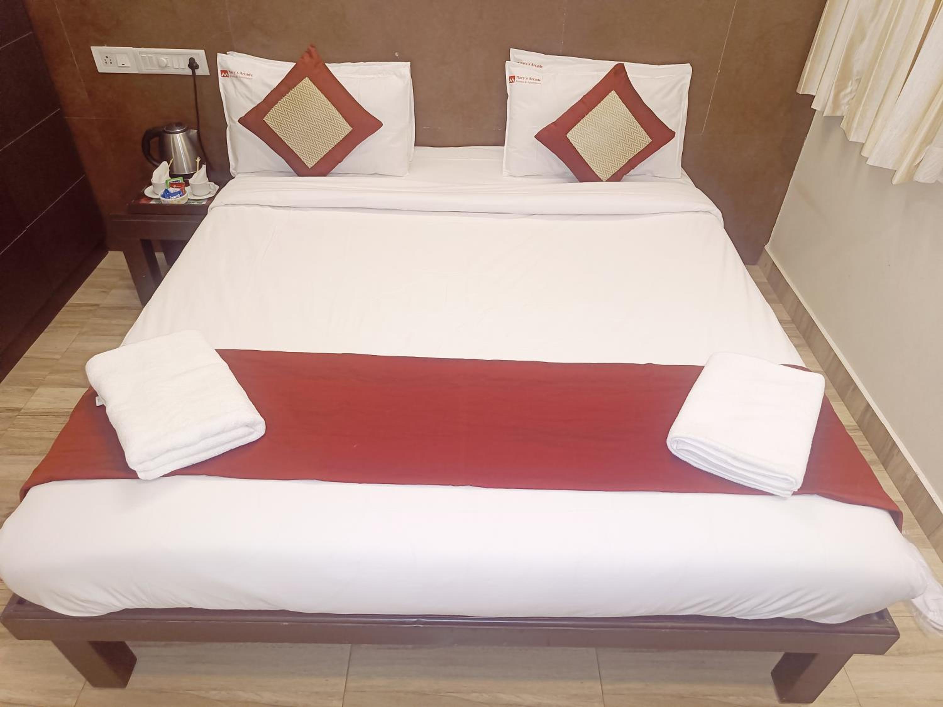 Standard Double Room - Photo 14