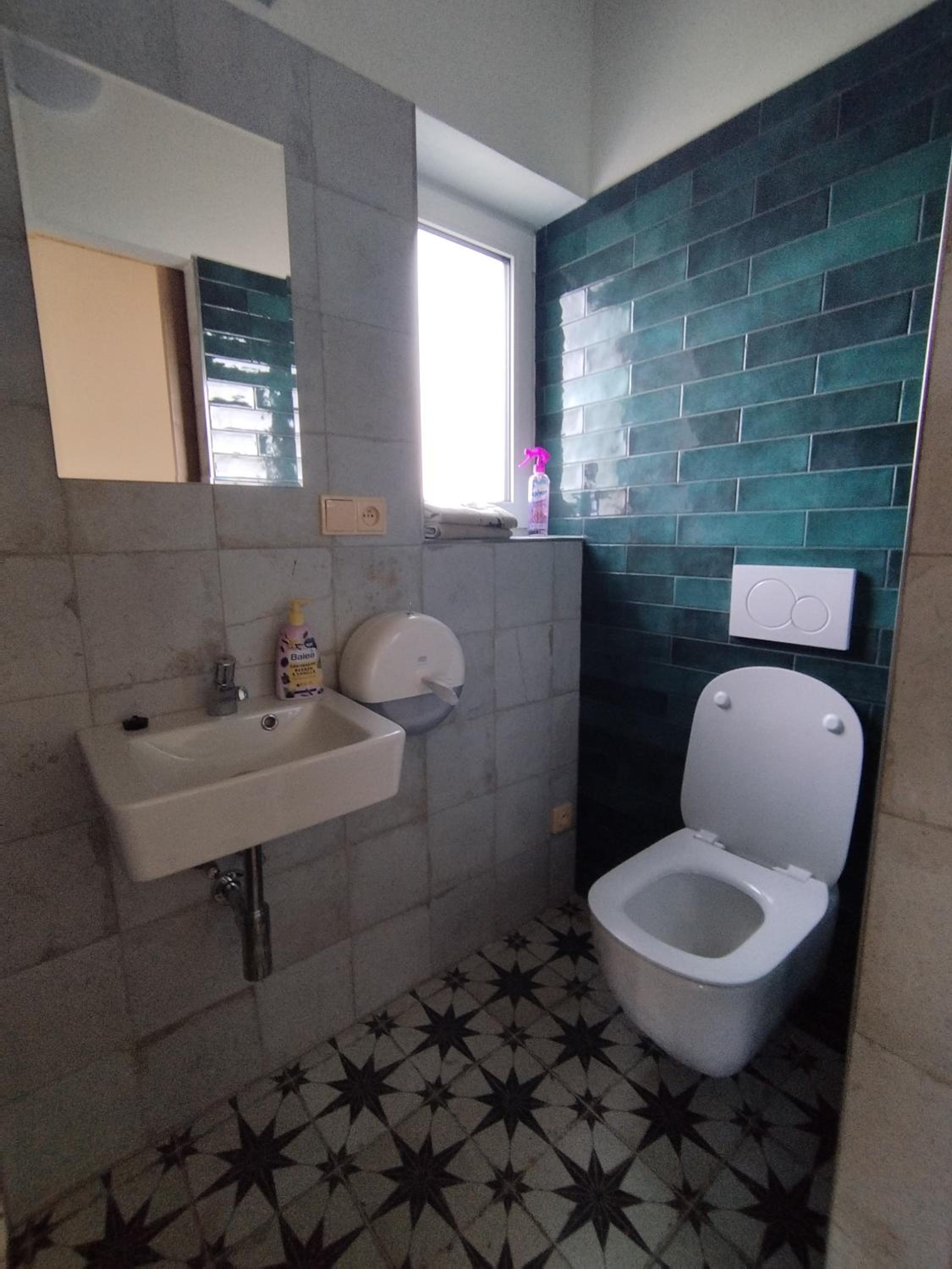 Suite - Photo 3