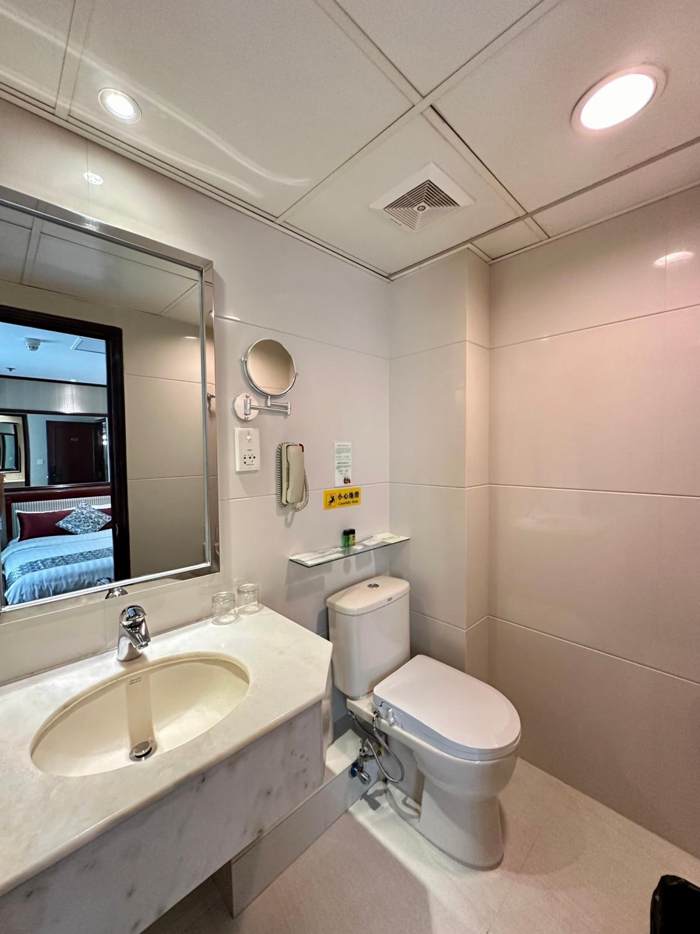 Standard Single Room - Photo 4