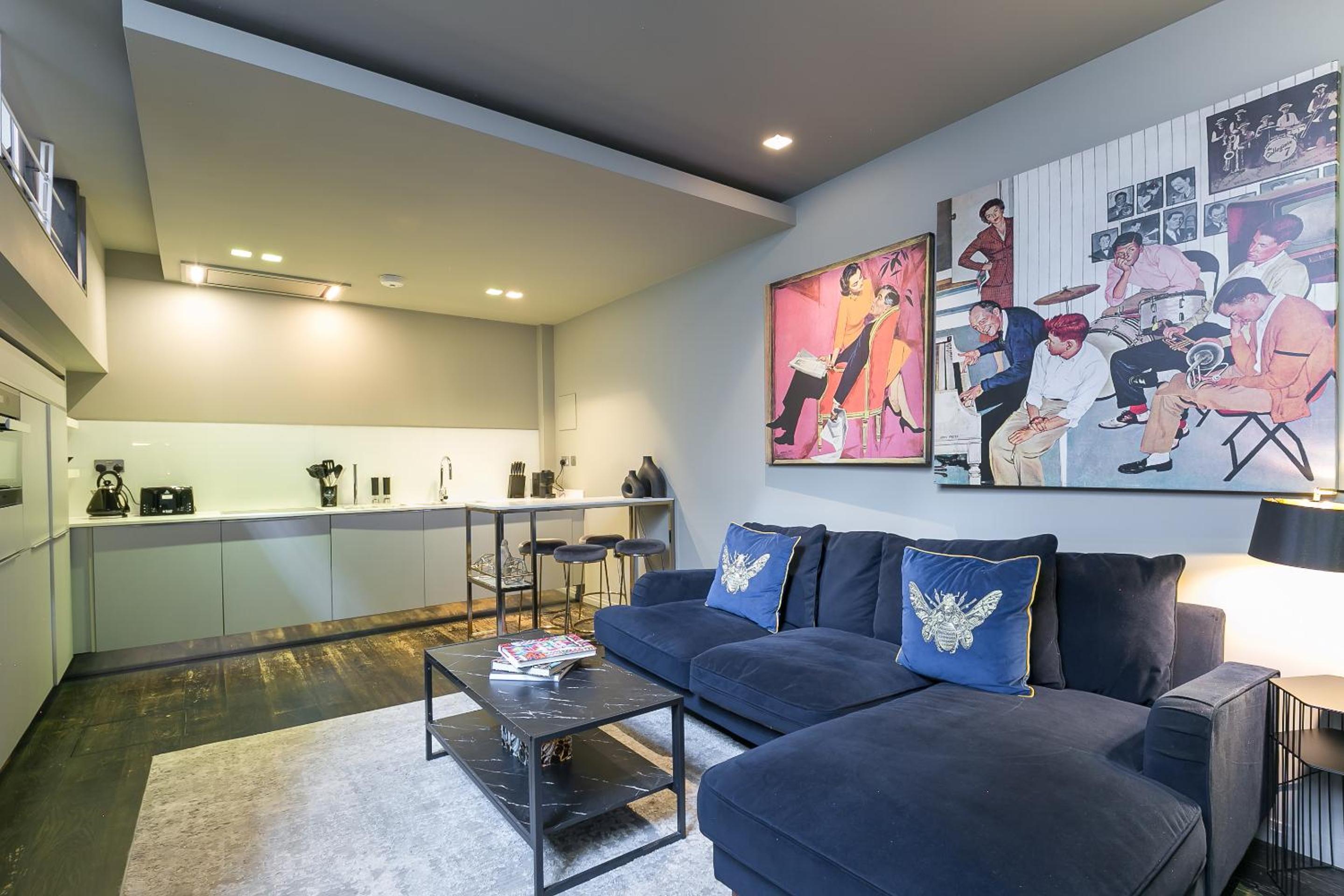 One-Bedroom Family Apartment photo 2