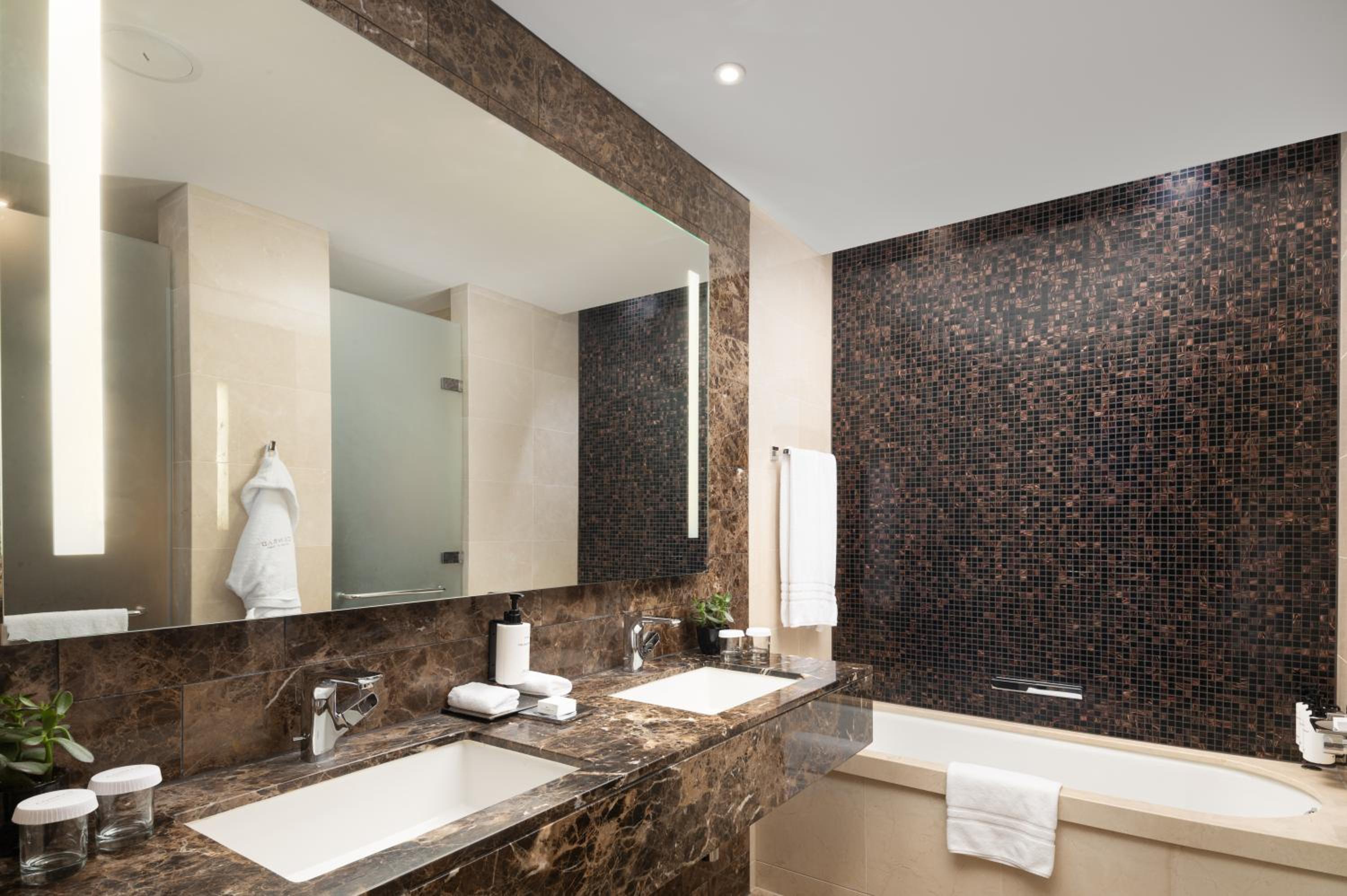 Two-Bedroom Suite - Lounge Access