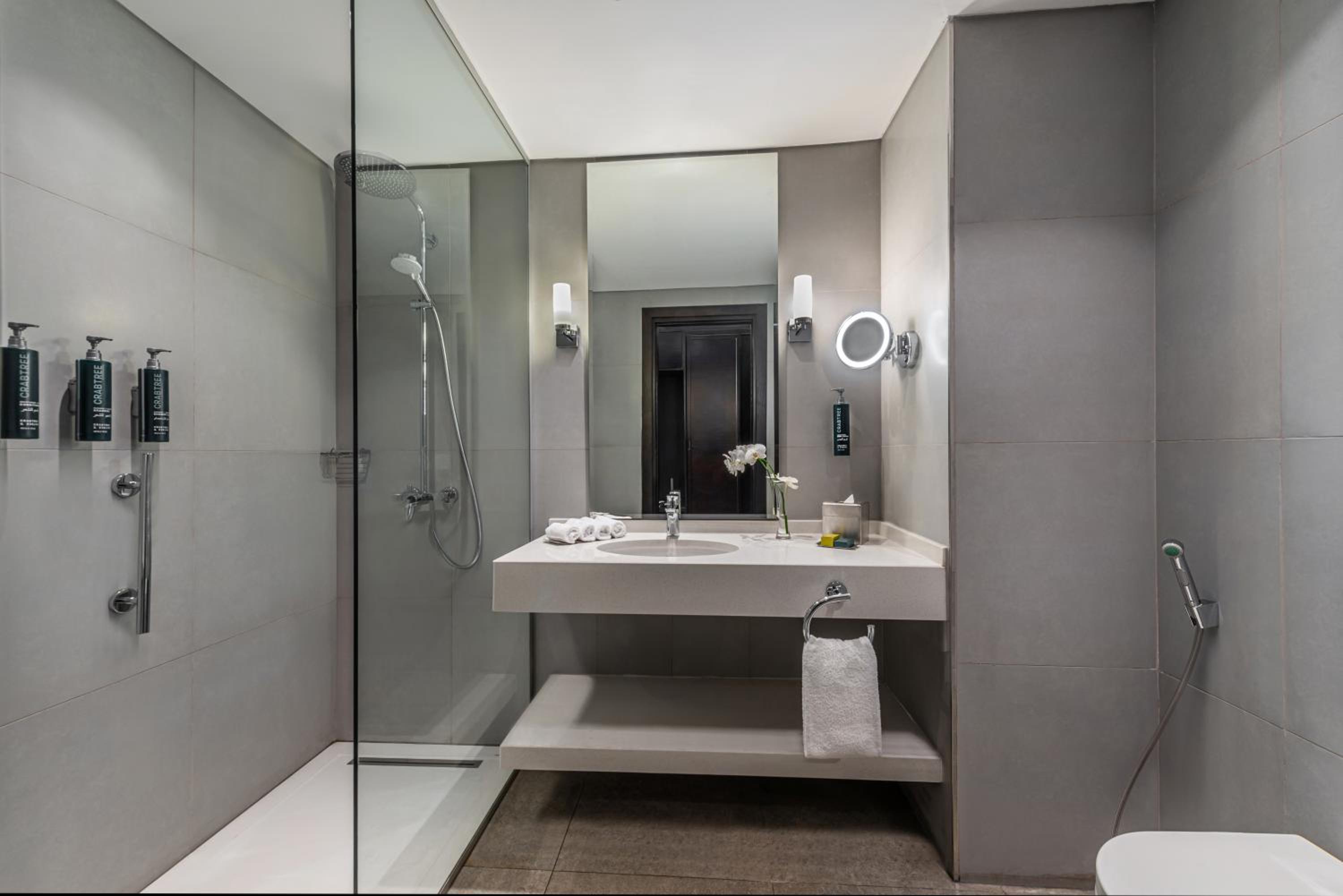 Twin Room with City View photo 2