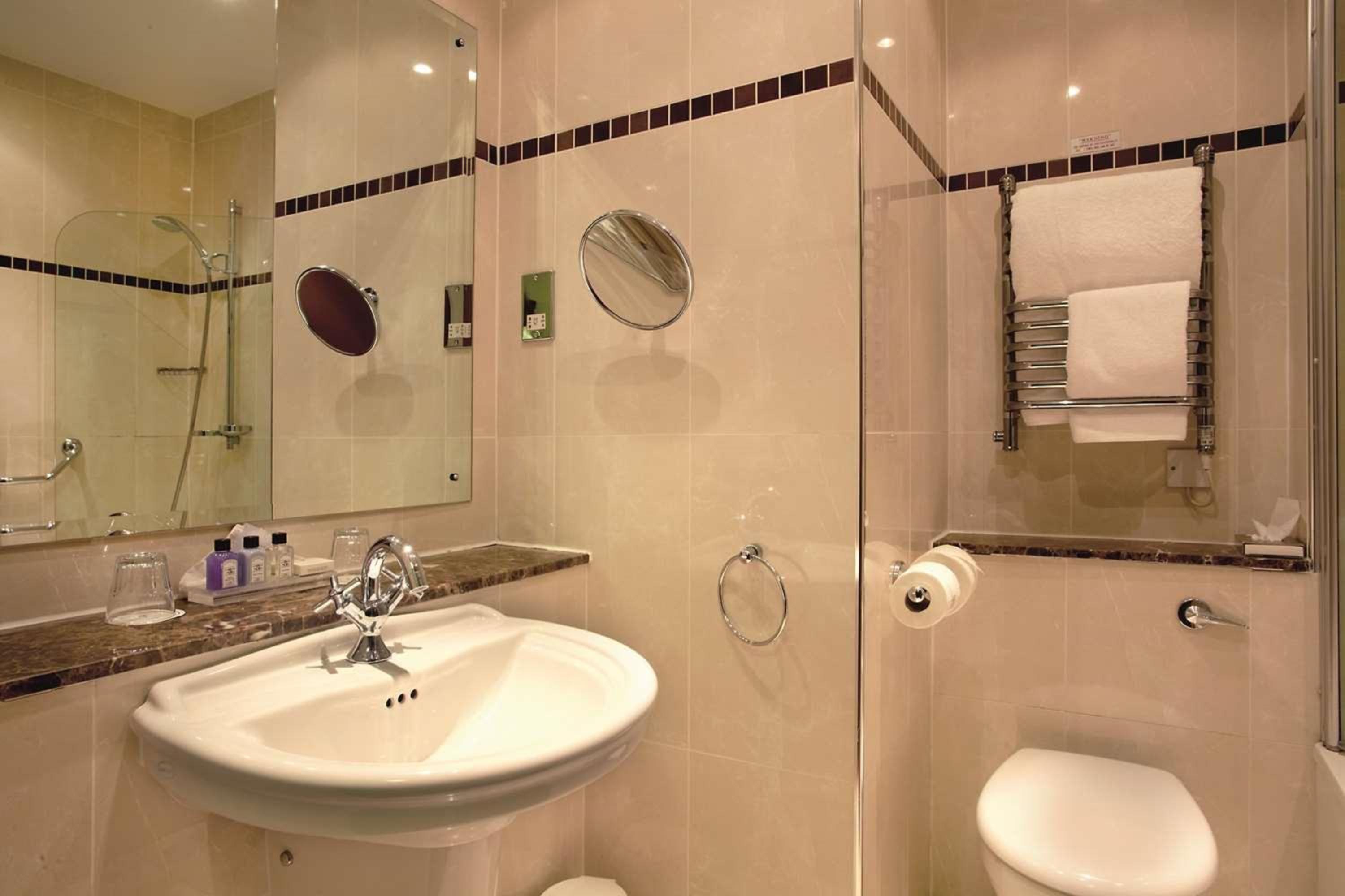 Standard Double Room - Photo 2